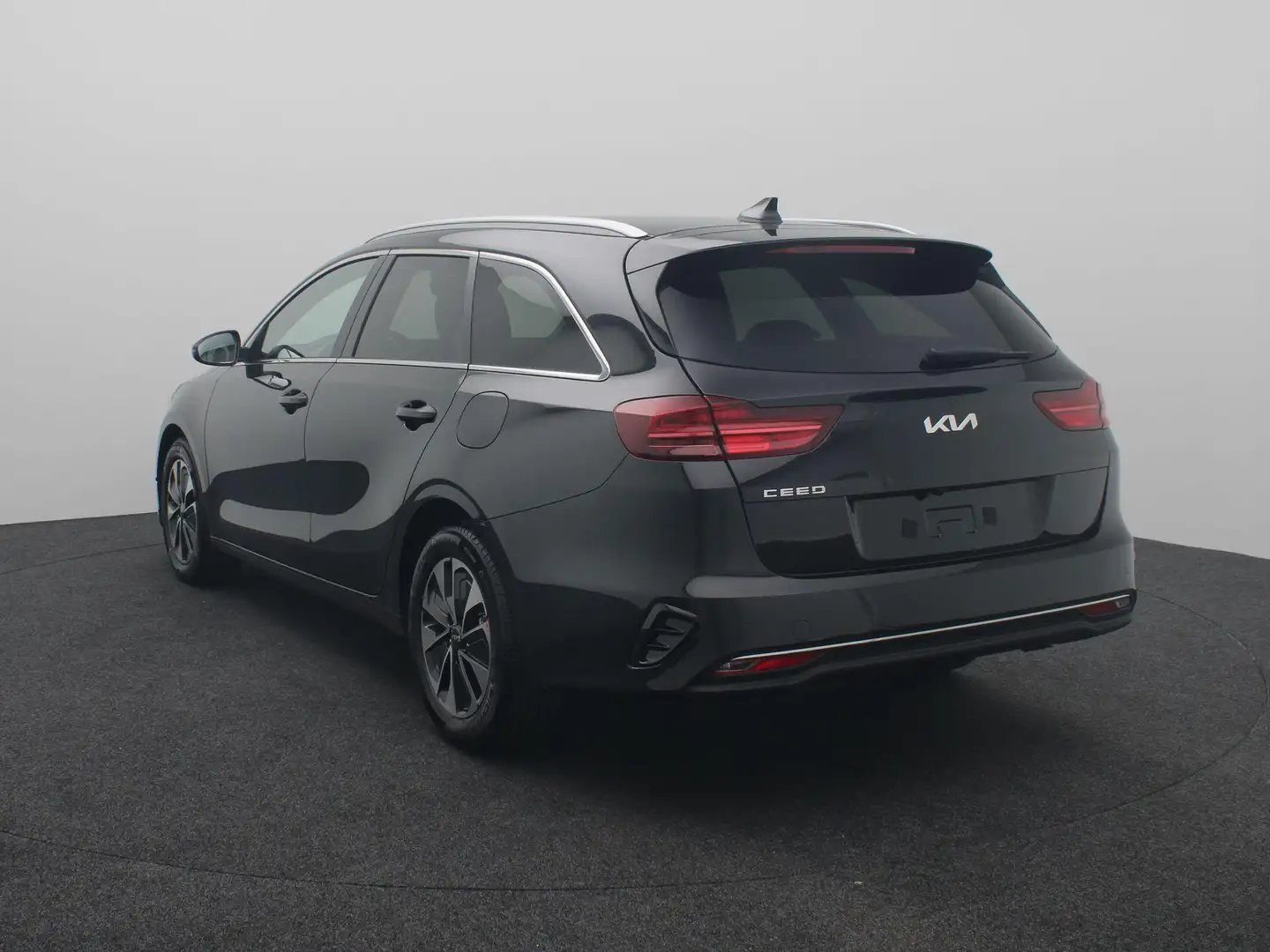 Kia Ceed SW / cee'd SW Sportswagon 1.0 T-GDi MHEV Design Edition Automaat Zwart - 2