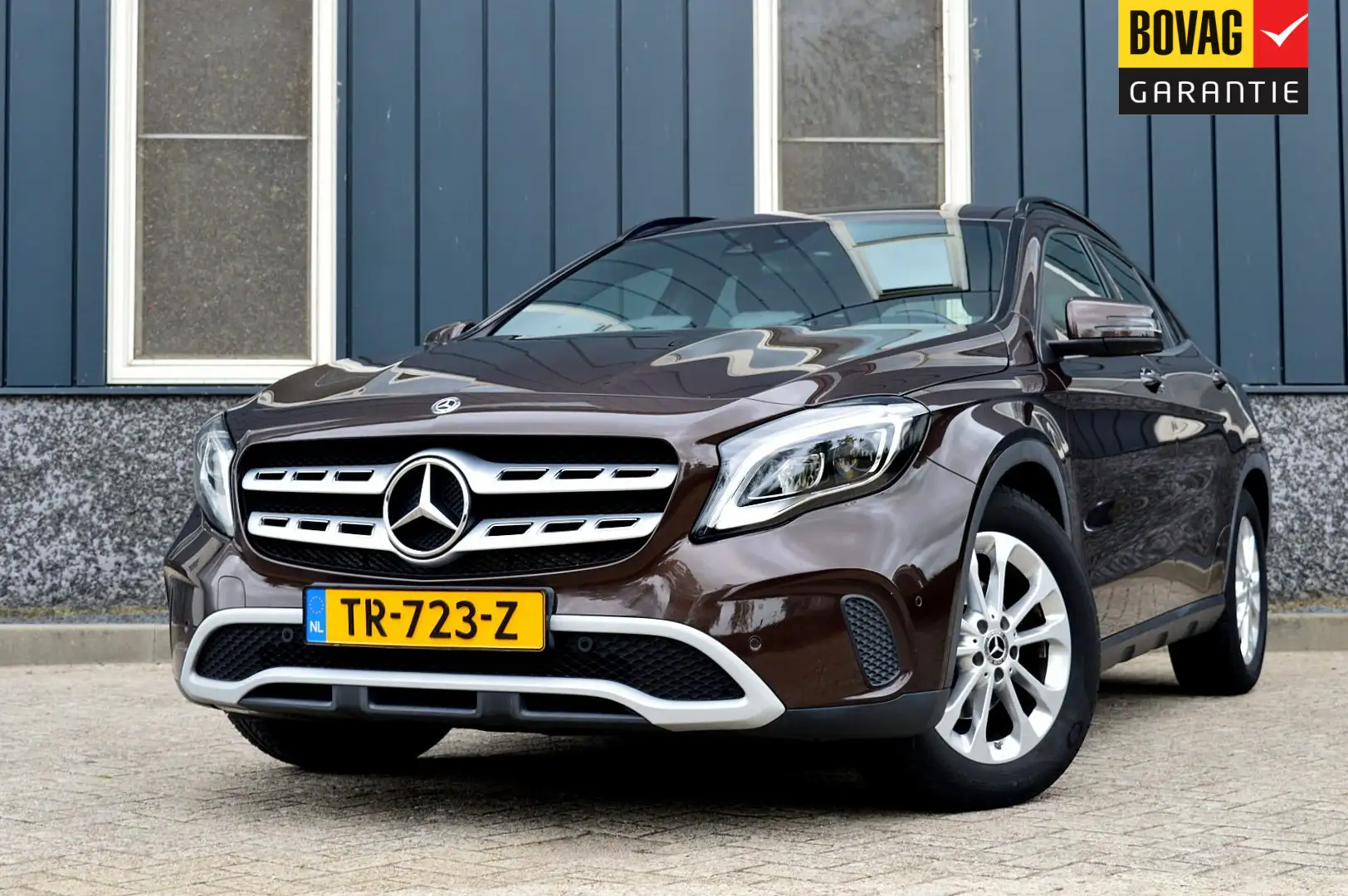 Mercedes-Benz GLA 180 Business Solution Plus Upgrade Edition Rijklaarpri Marrone - 1