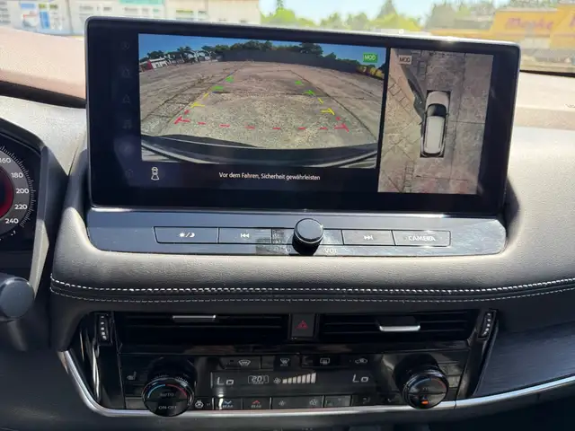Nissan X-Trail view 13