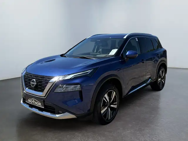Nissan X-Trail view 2