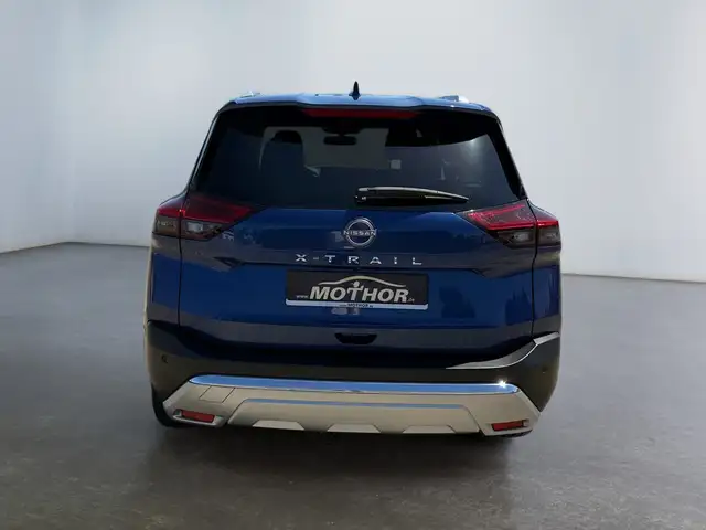 Nissan X-Trail view 5