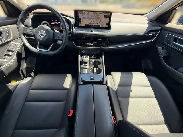 Nissan X-Trail view 8