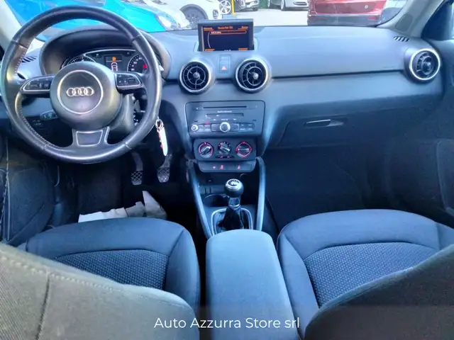Audi A1 view 8