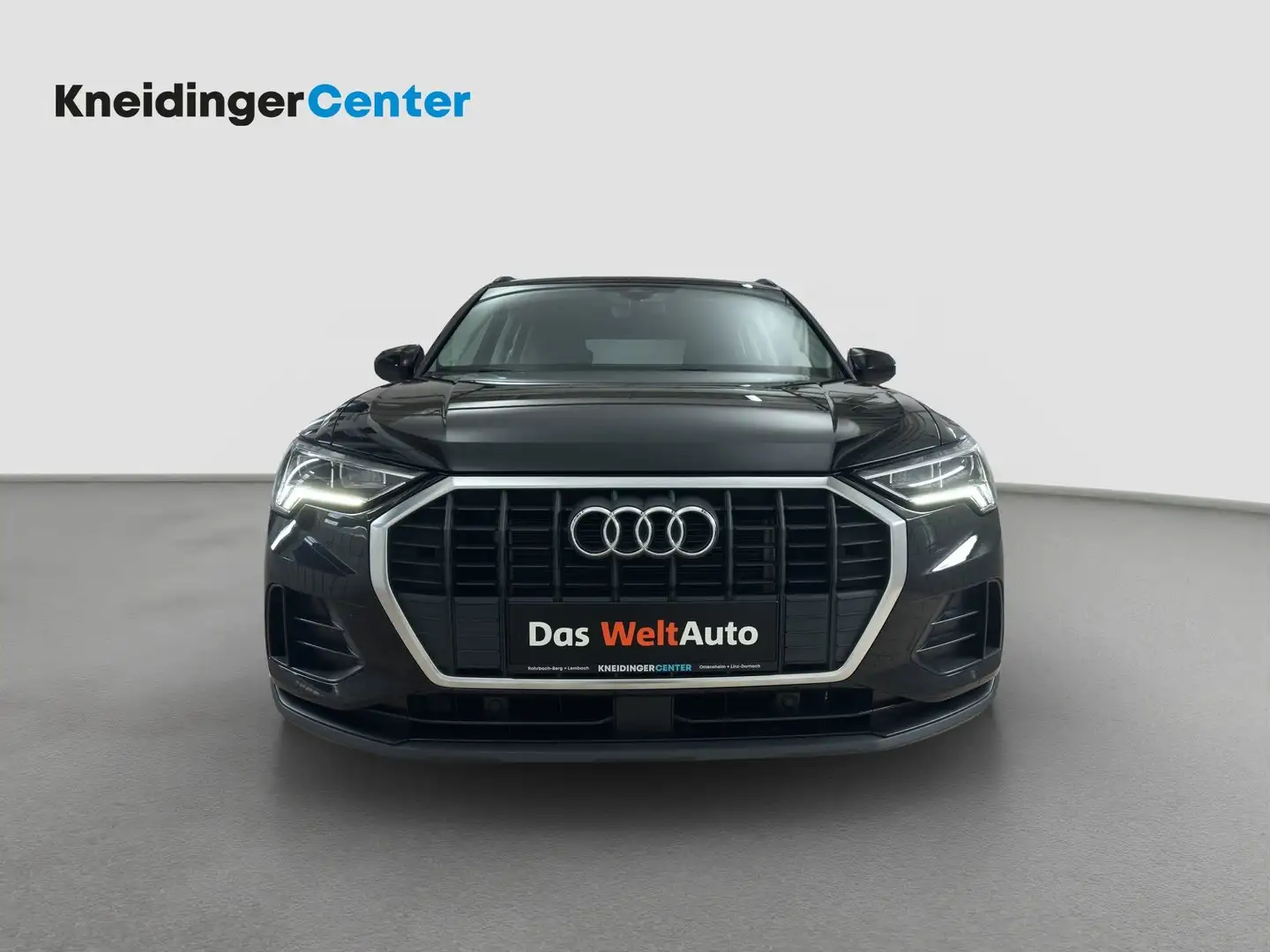 Audi Q3 45 TFSI e S-tronic Schwarz - 2