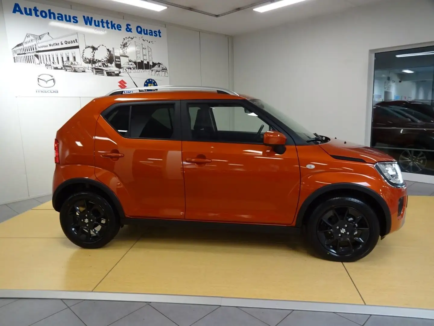 Suzuki Ignis 1.2 DUALJET HYBRID Comfort Orange - 2