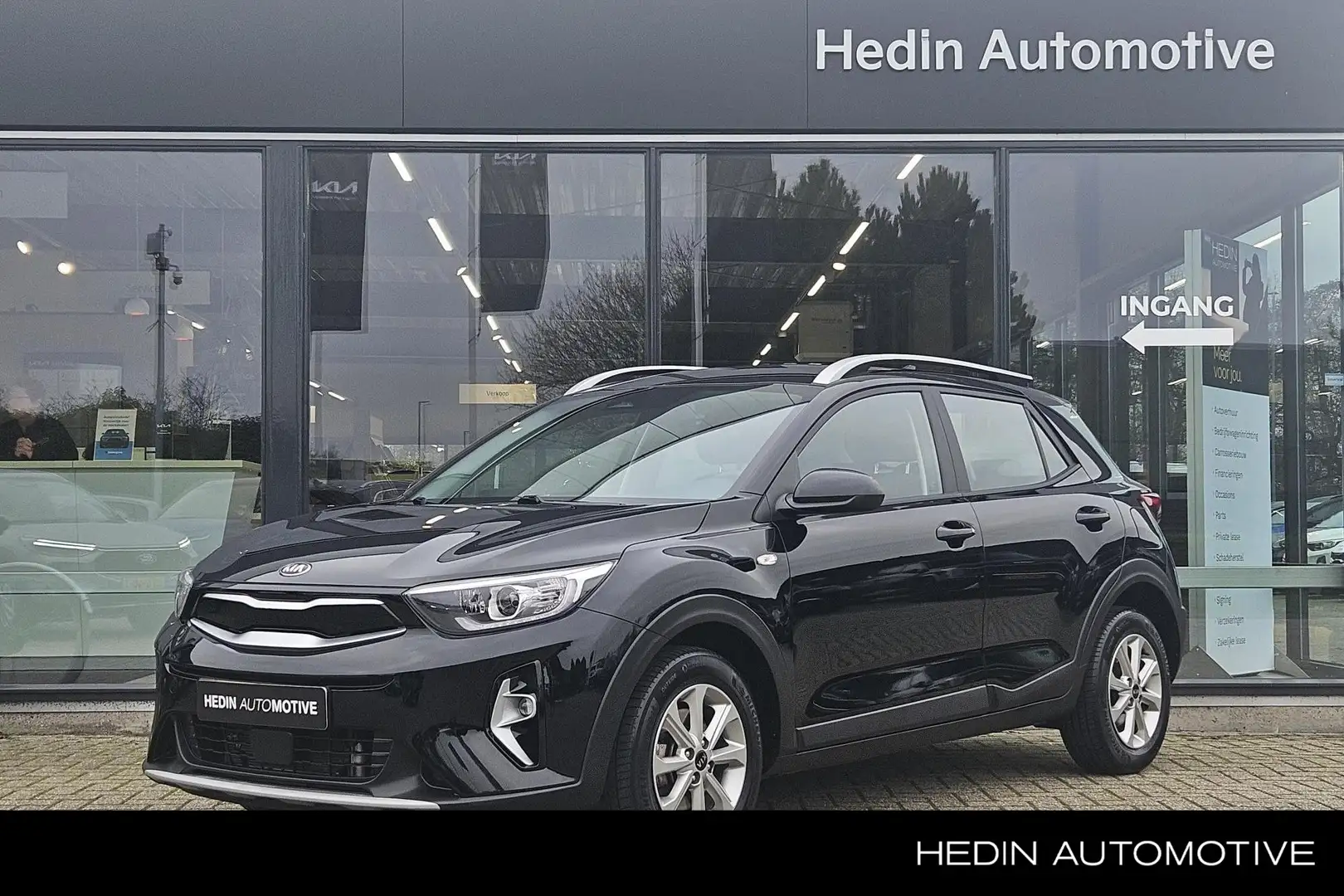 Kia Stonic 1.0 T-GDi MHEV DynamicLine | Navigatie | Camera | Zwart - 1
