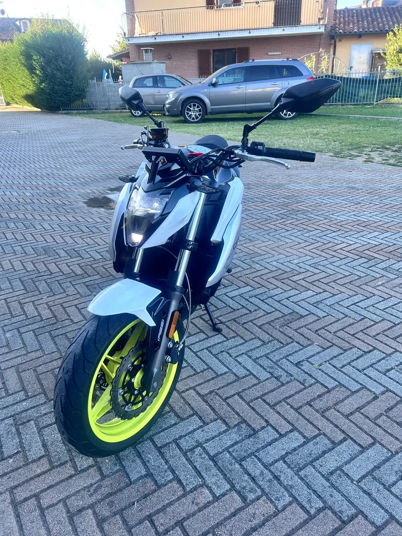 CFMOTO 650 NK Blanco - 2