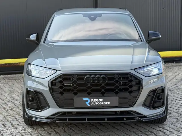 Audi Q5 view 5