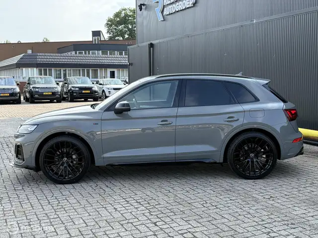 Audi Q5 view 7