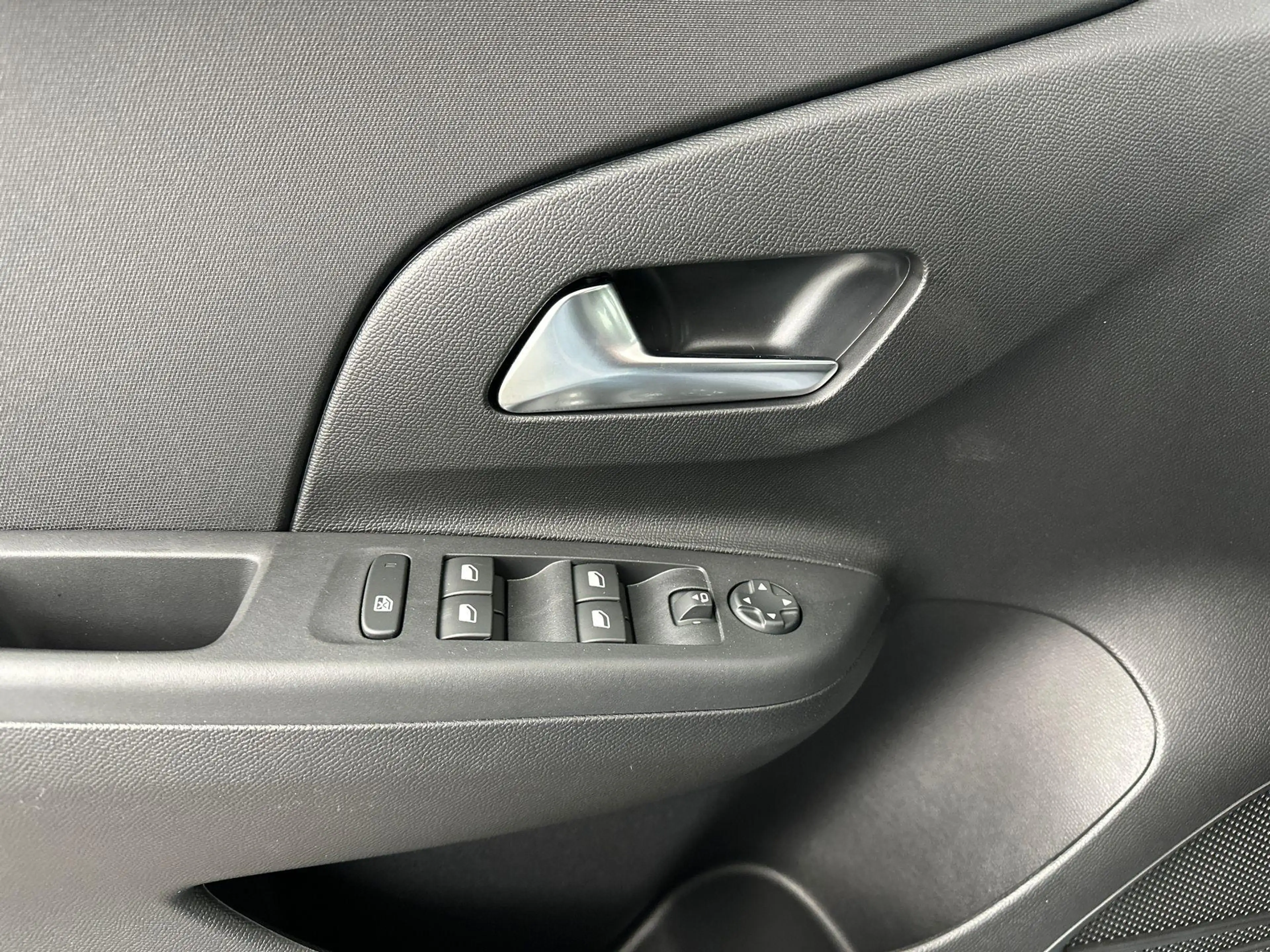 Opel Corsa-e Electric Long Range Business Edition 51 kWh | DEMO — photo 11