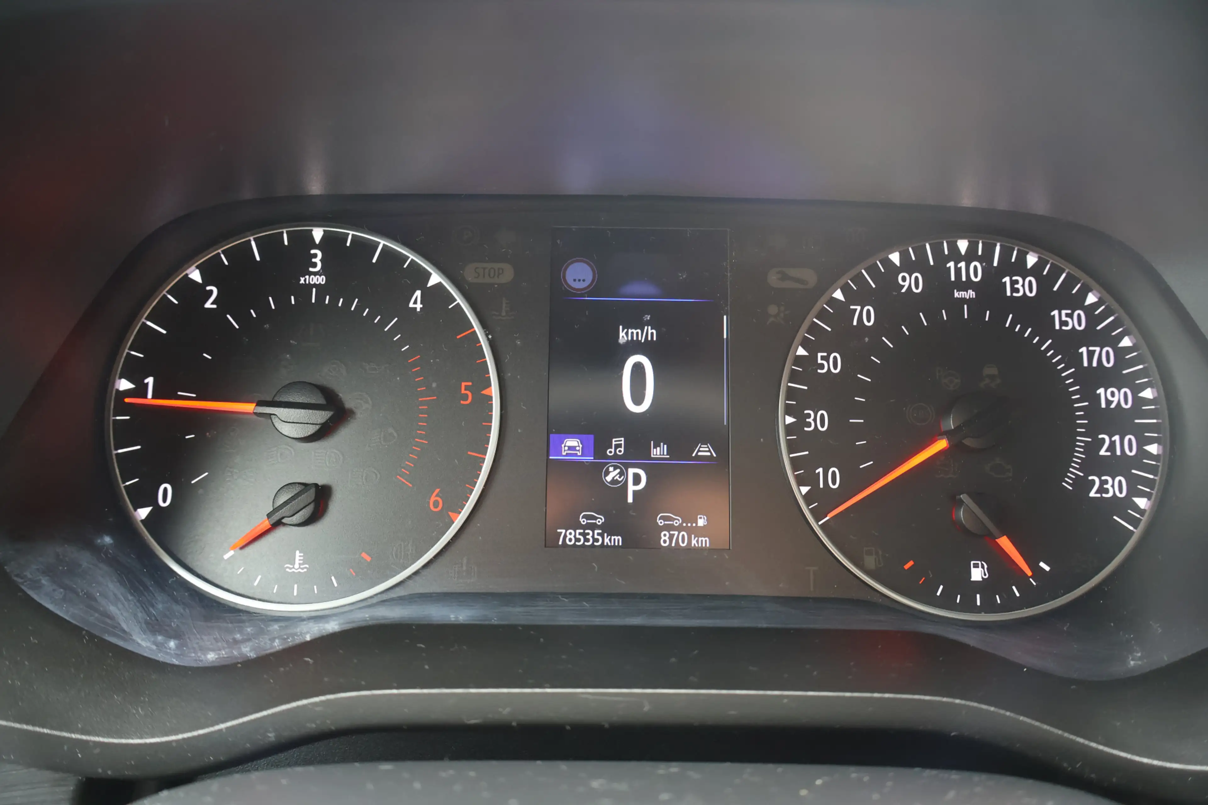 Renault Trafic 2.0 dCi 170pk L2 H1 Automaat Black Edition — photo 17