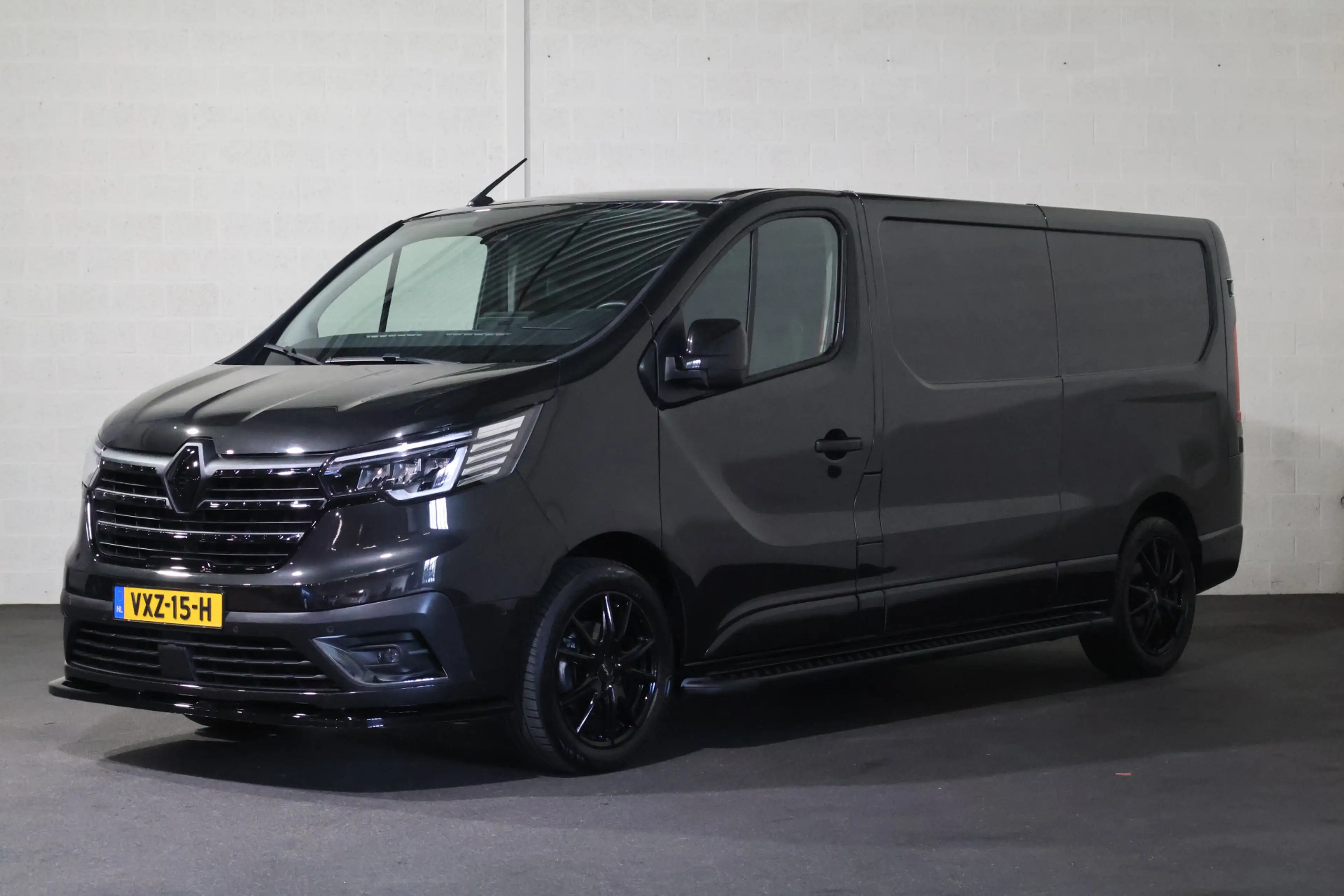 Renault Trafic 2.0 dCi 170pk L2 H1 Automaat Black Edition — photo 4