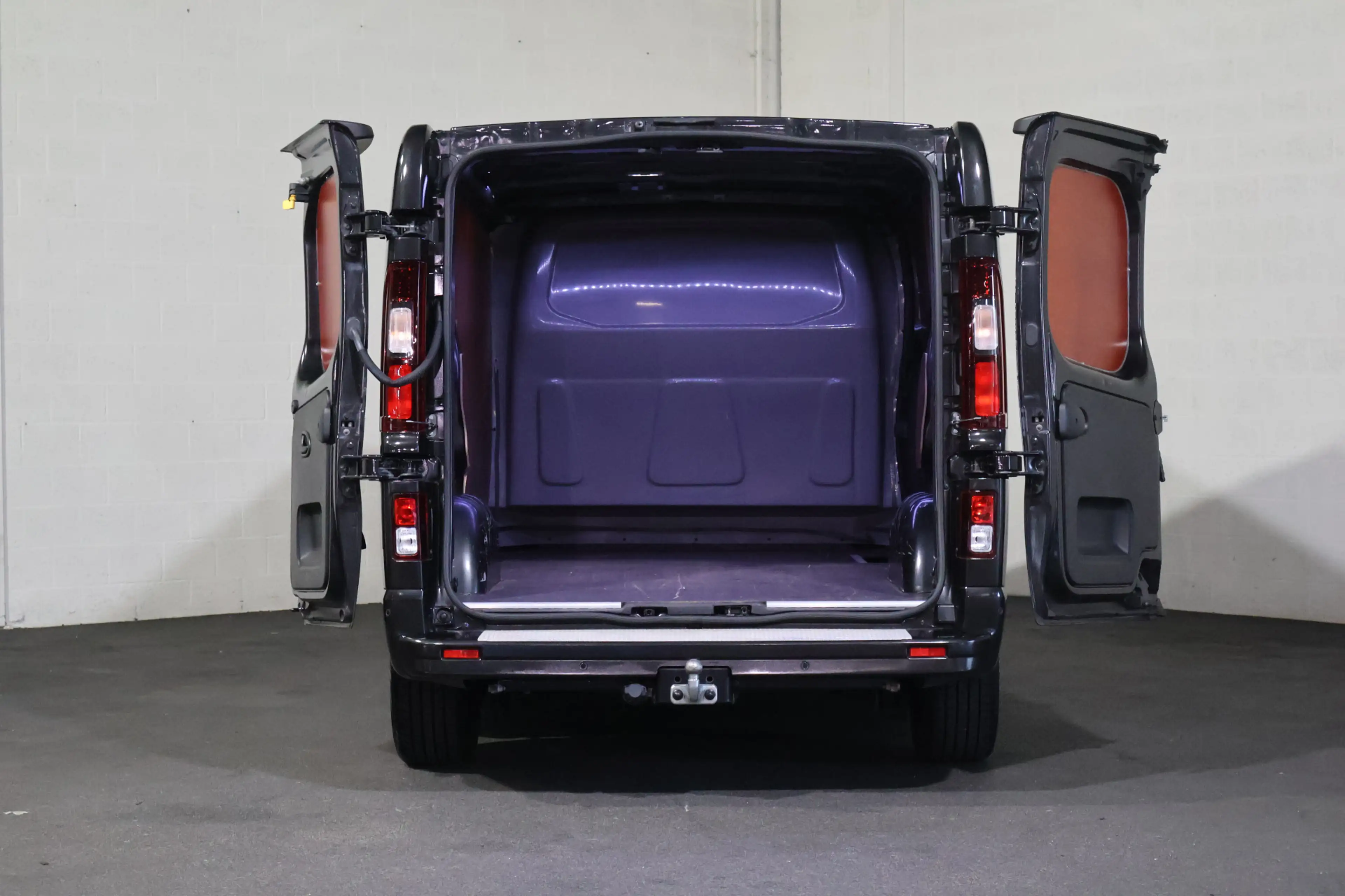 Renault Trafic 2.0 dCi 170pk L2 H1 Automaat Black Edition — photo 11