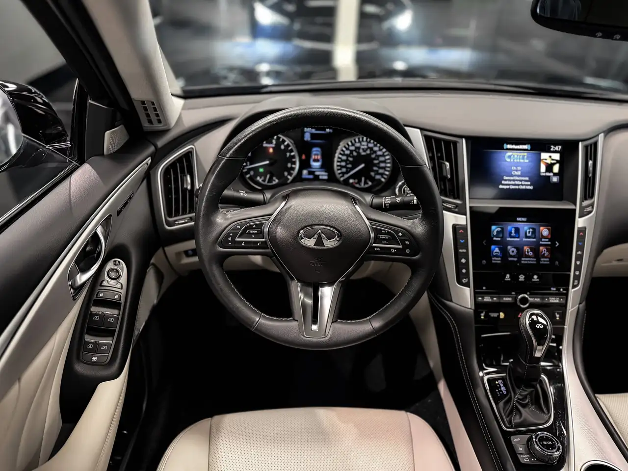 Infiniti Q50 снимка Infiniti Q50