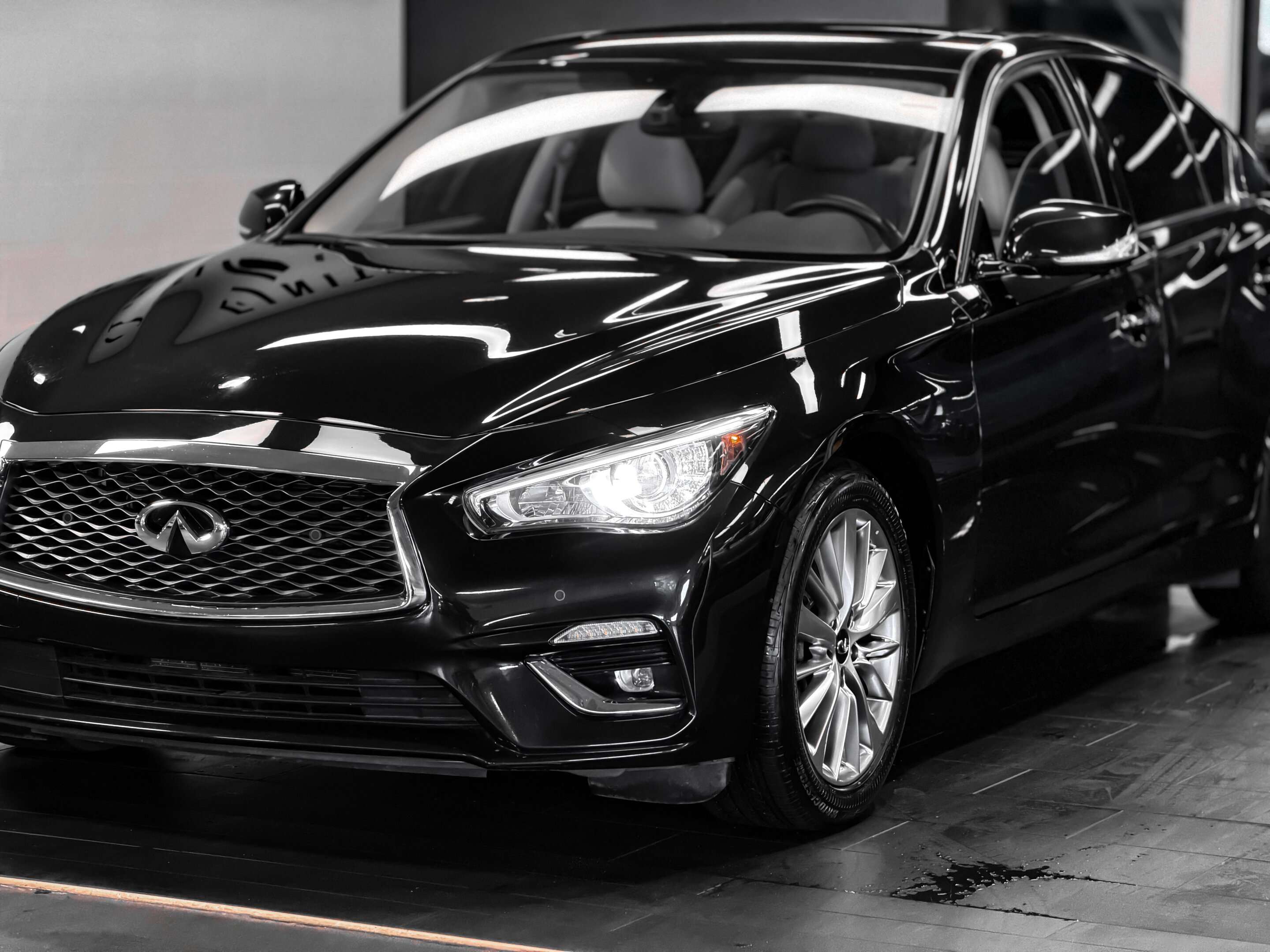 2023 Infiniti Q50 LUXE | New Tires! | Remote Starter | — снимка 1