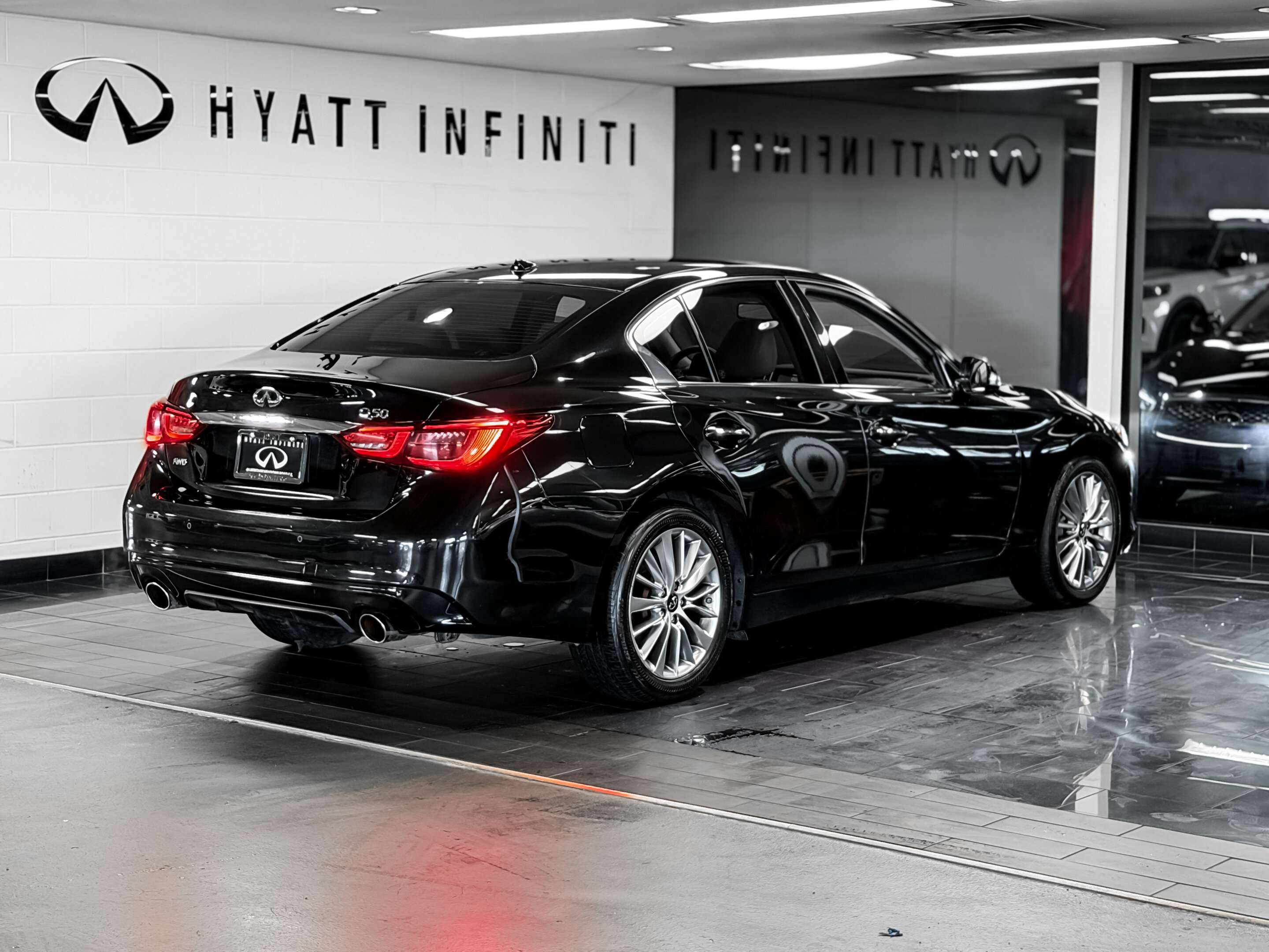 2023 Infiniti Q50 LUXE | New Tires! | Remote Starter | — снимка 1