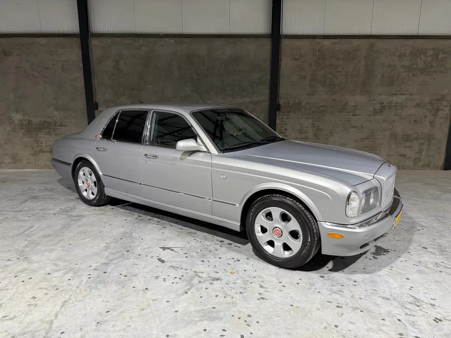 Bentley Arnage 6.8 V8 Red Label - Historie aanwezig - Nette staat Grau - 1