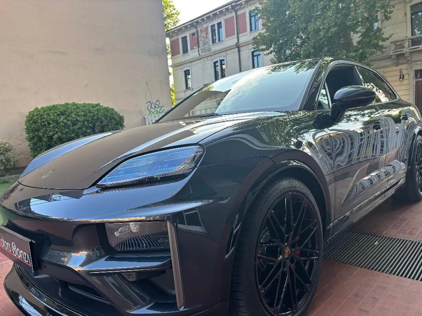 Porsche Macan Turbo Elettrica-cerchi da 22"-tetto panoramico-iva Negro - 2