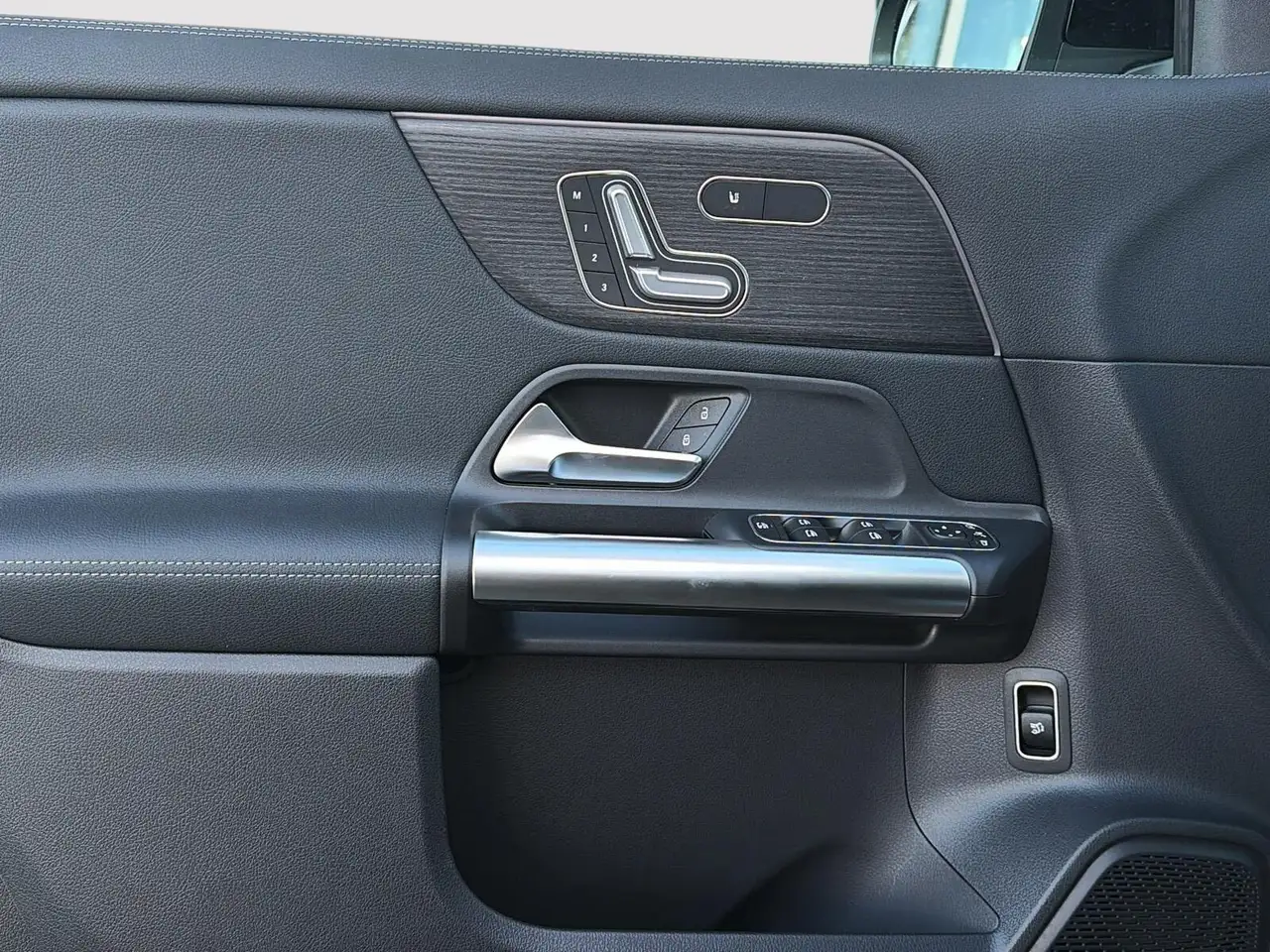 Mercedes-Benz GLA fotografie Mercedes-Benz GLA