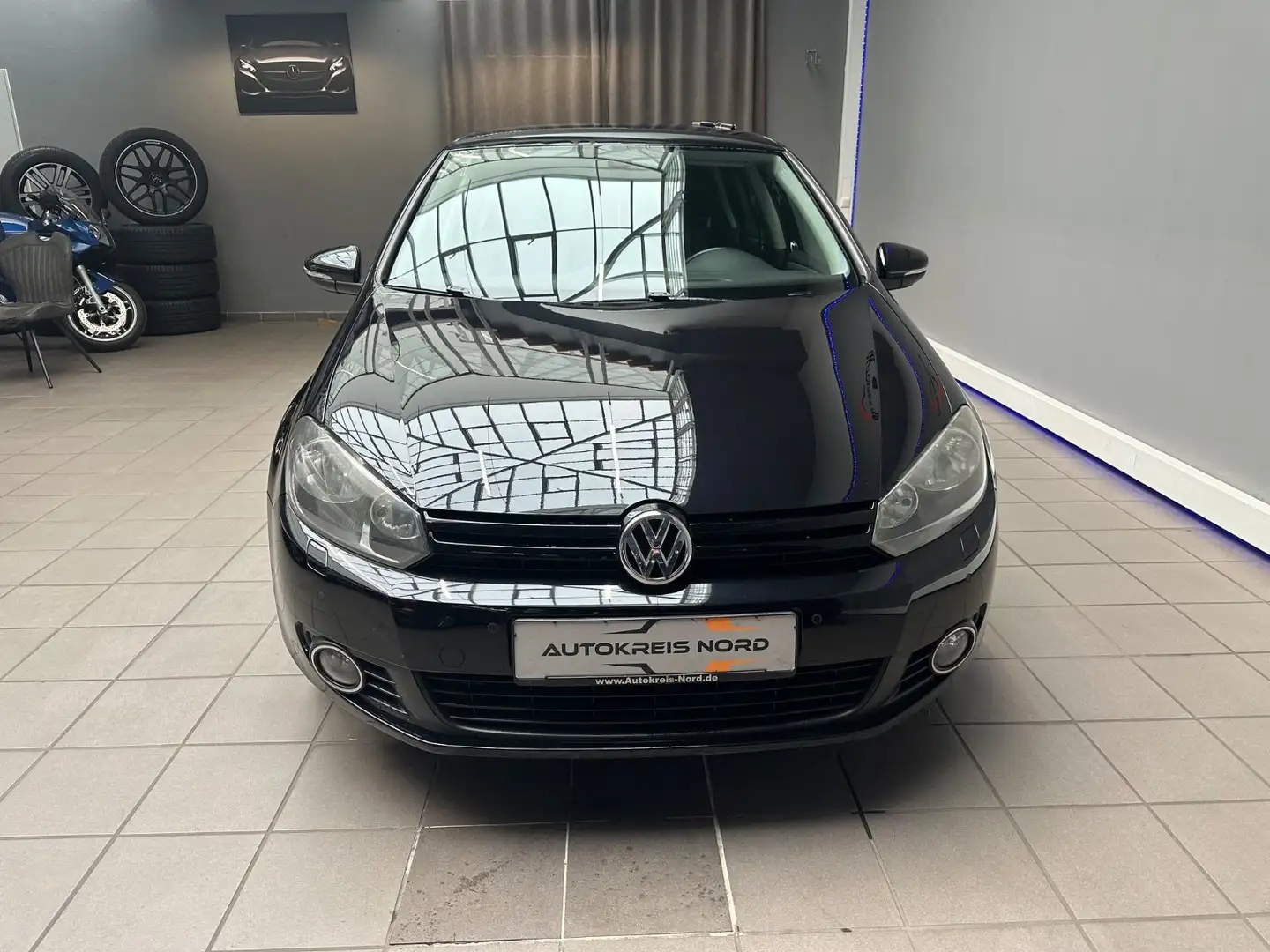 Volkswagen Golf VI Match 1.2 TSI +HU NEU+PDC+ Schwarz - 2