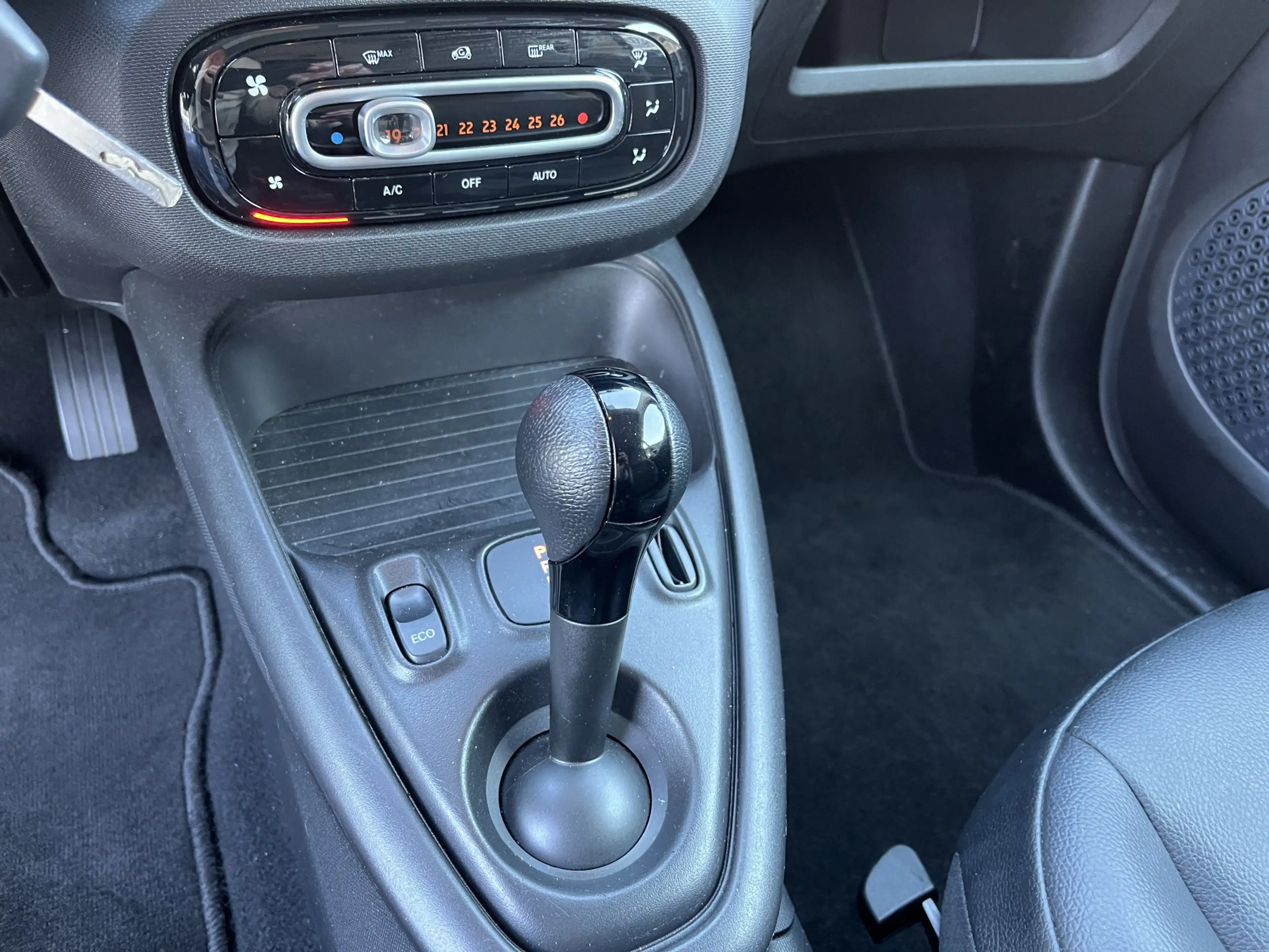 smart forTwo EQ Comfort 18 kWh Elektrisch SOH 88,6% — photo 14