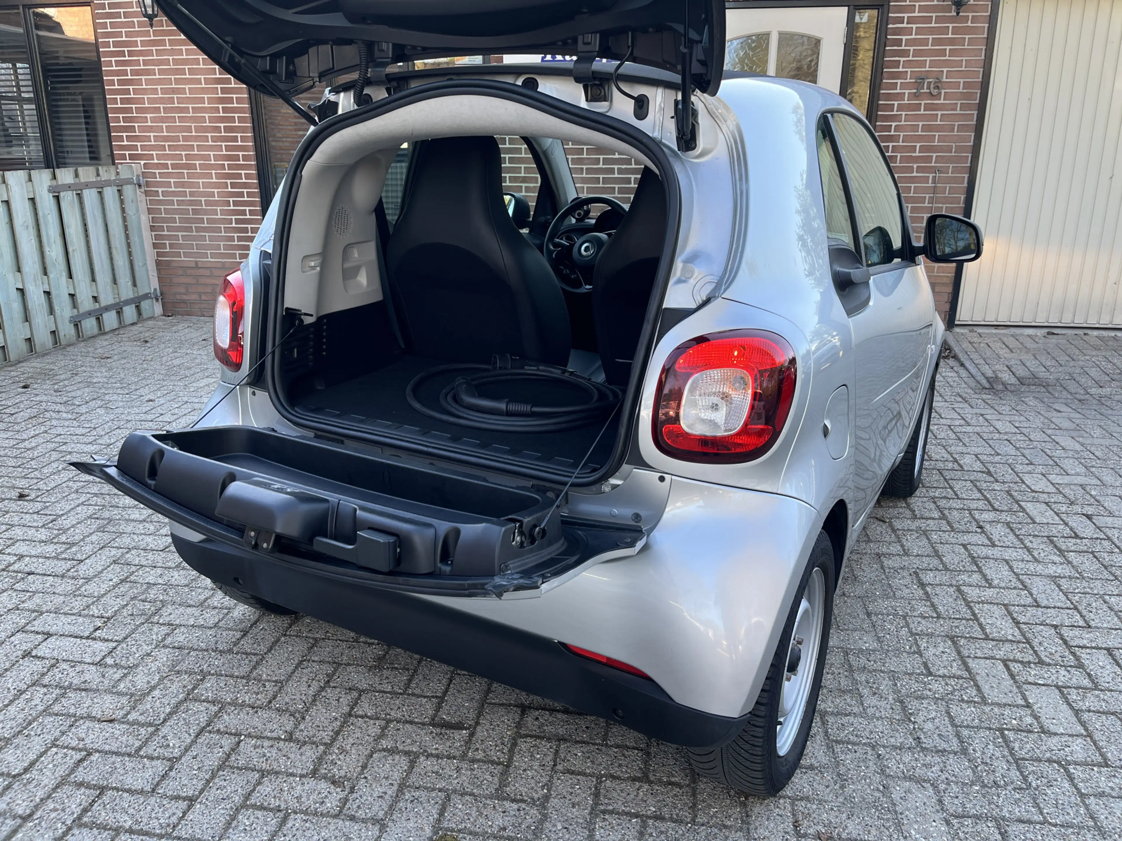 smart forTwo EQ Comfort 18 kWh Elektrisch SOH 88,6% — photo 21
