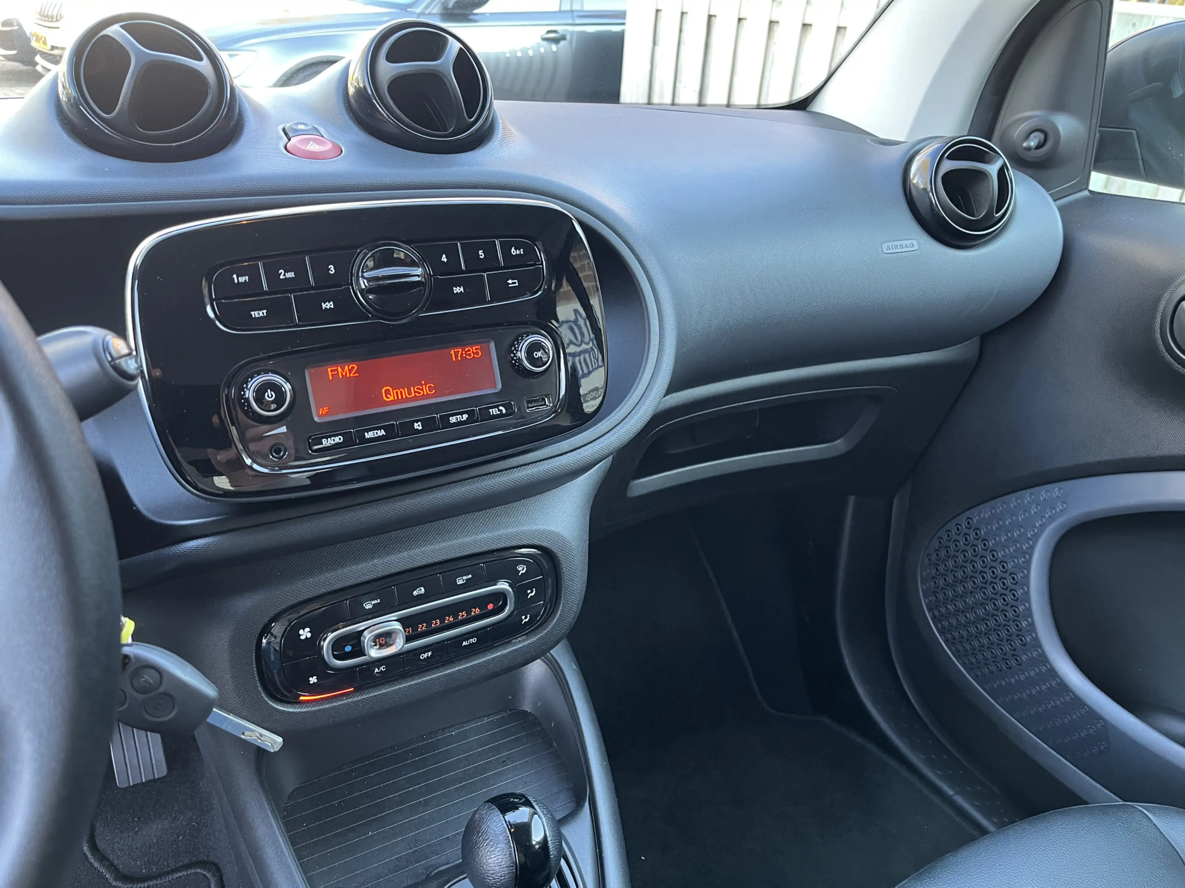smart forTwo EQ Comfort 18 kWh Elektrisch SOH 88,6% — photo 15