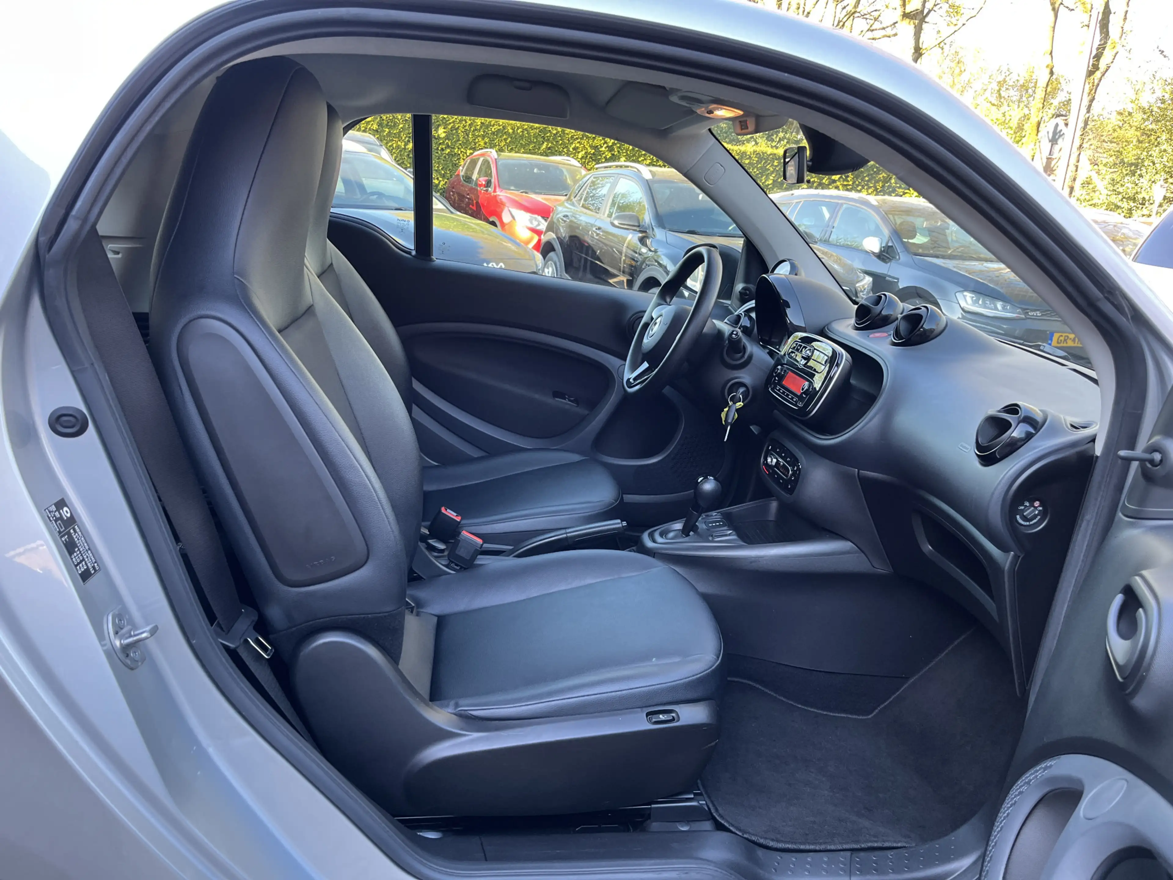 smart forTwo EQ Comfort 18 kWh Elektrisch SOH 88,6% — photo 11