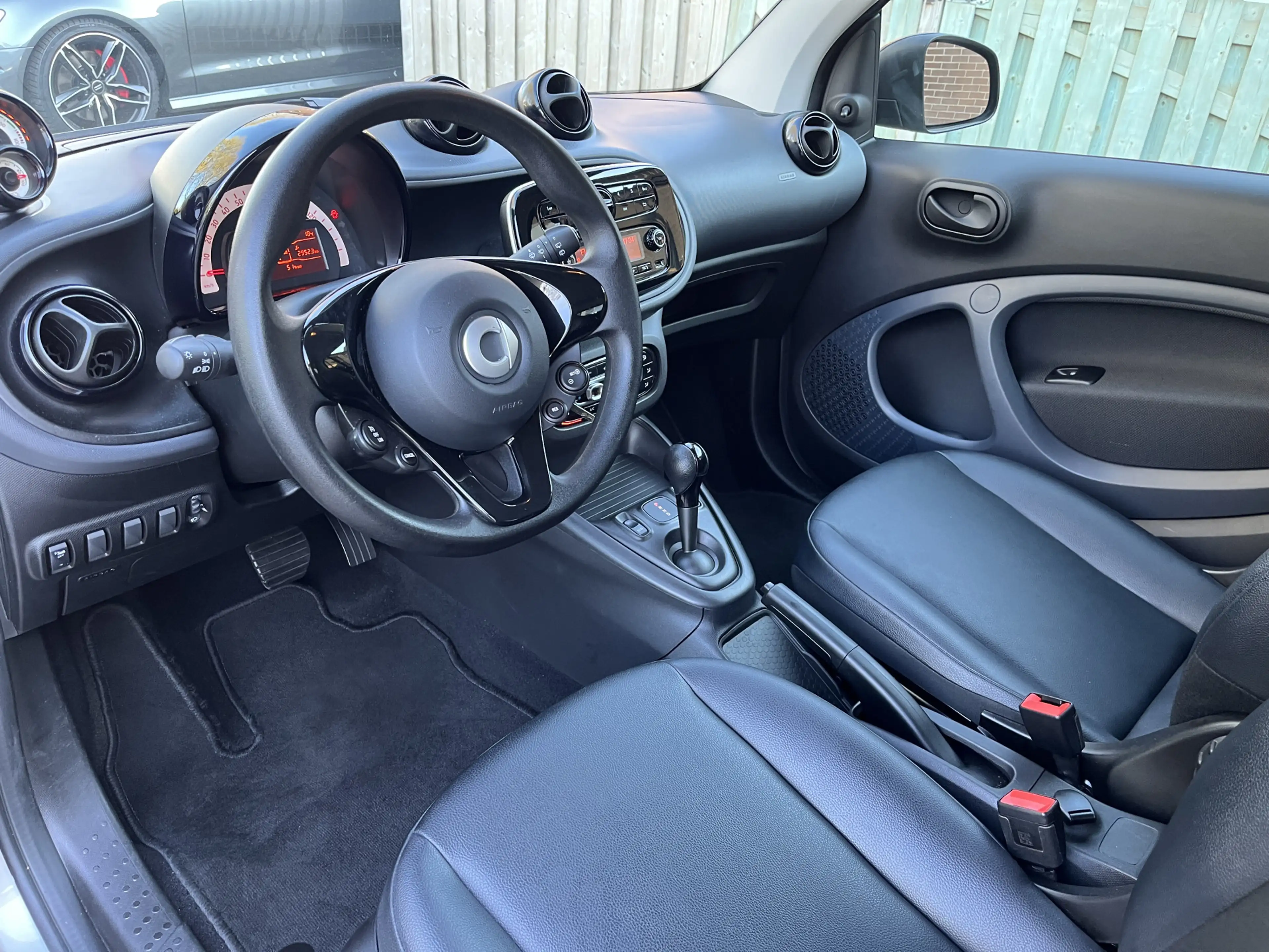 smart forTwo EQ Comfort 18 kWh Elektrisch SOH 88,6% — photo 8