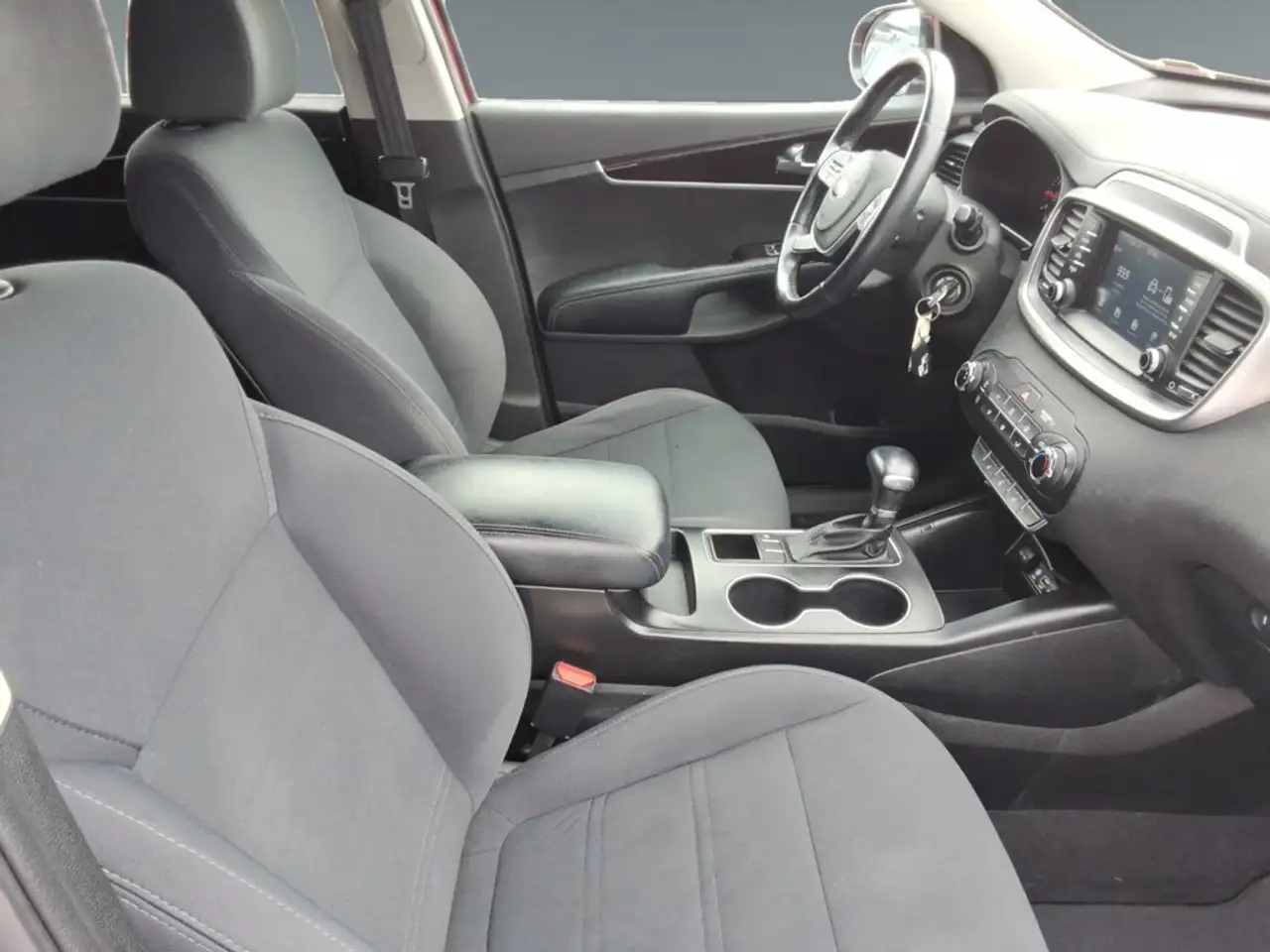 Kia Sorento photo Kia Sorento