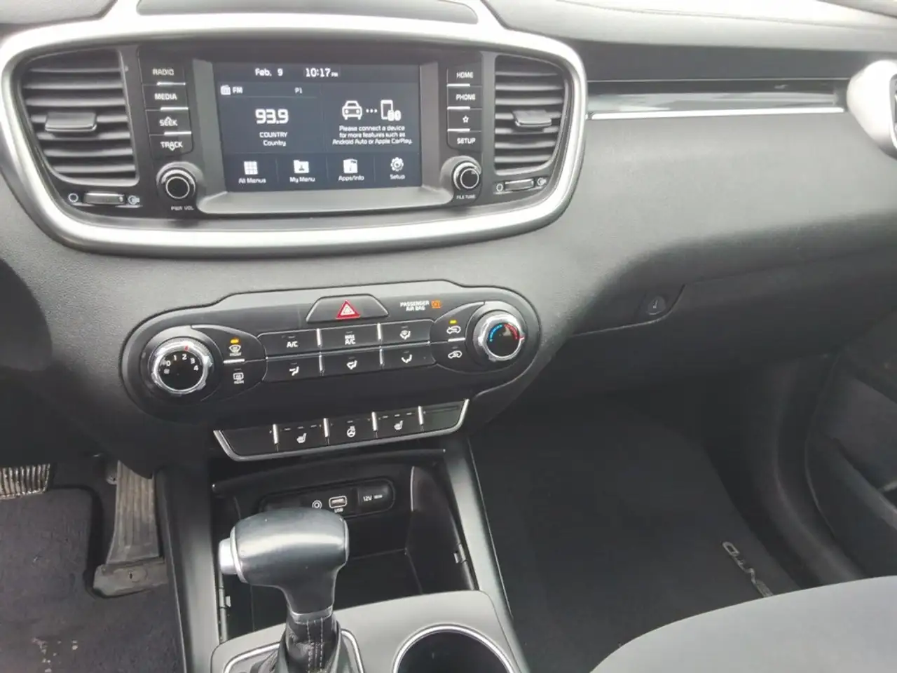 Kia Sorento photo Kia Sorento