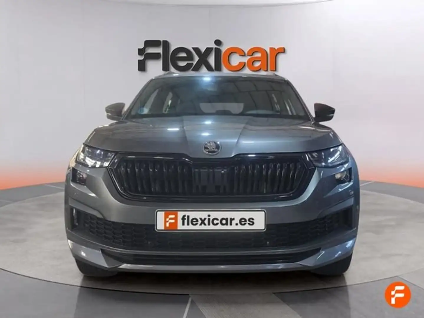 Skoda Kodiaq 2.0TDI AB tech Sportline 4x2 DSG 110kW Gris - 2