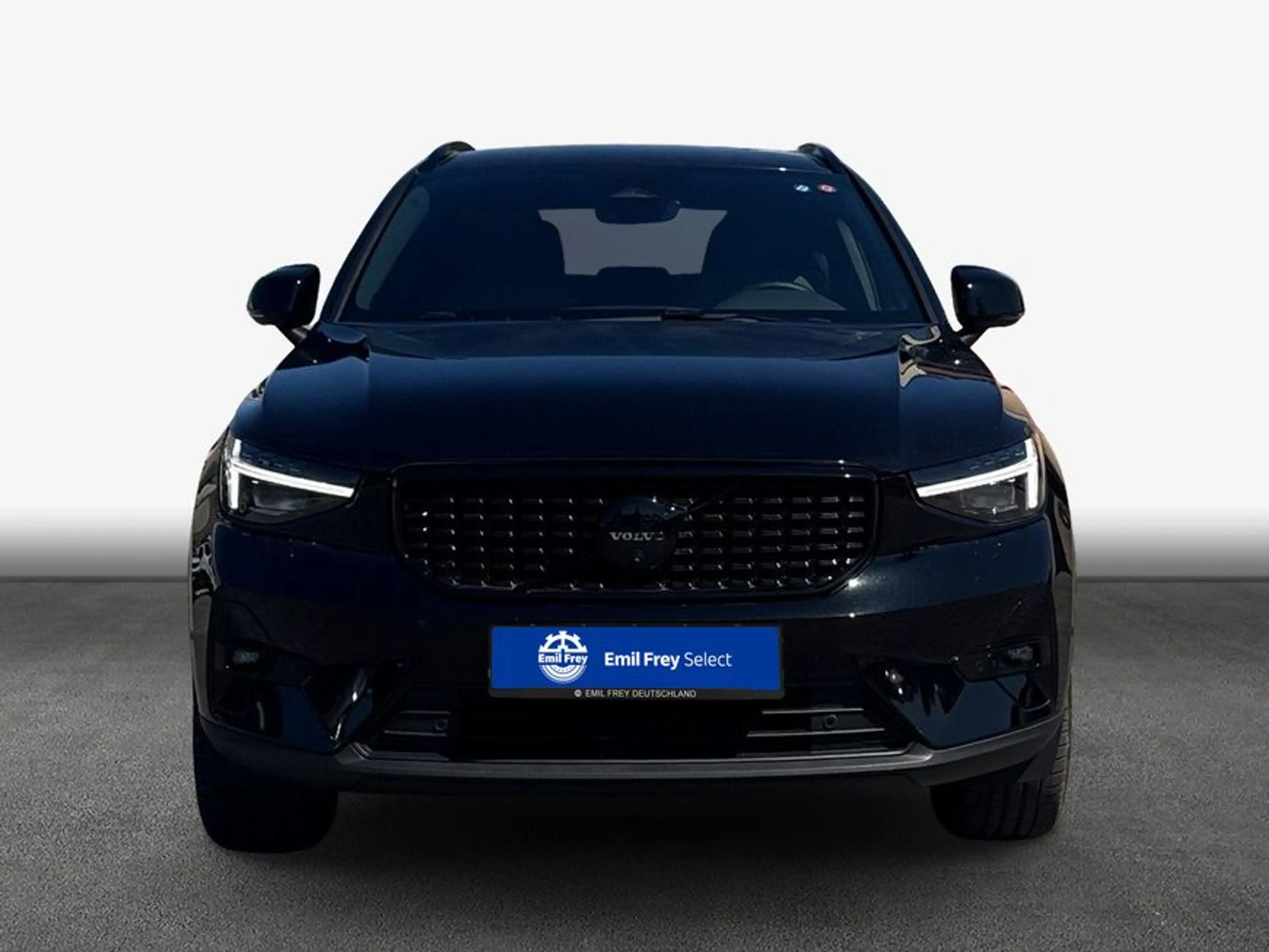 Volvo XC40 XC40 B3 B DKG Plus Black Edition — photo 3