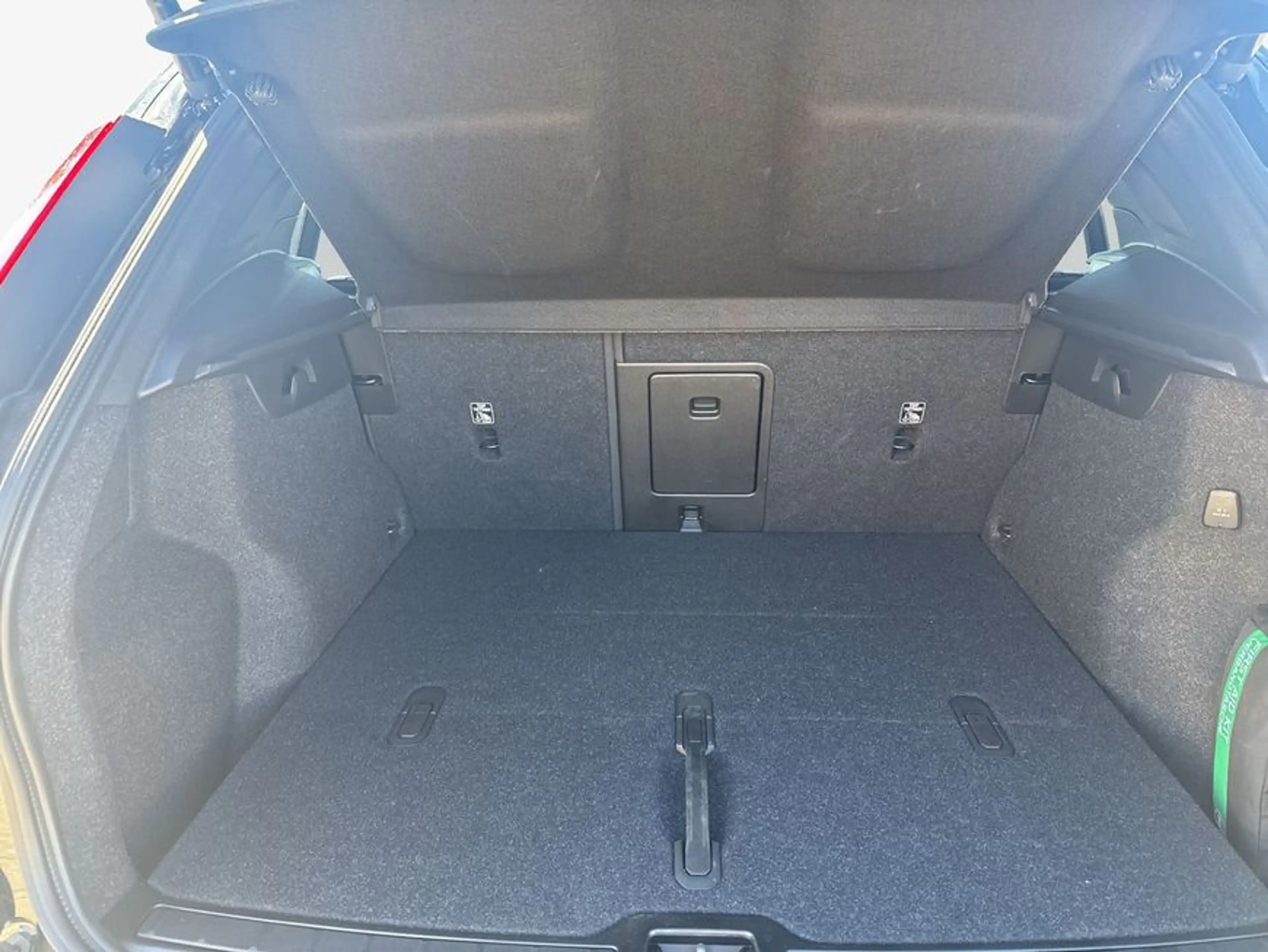 Volvo XC40 XC40 B3 B DKG Plus Black Edition — photo 8
