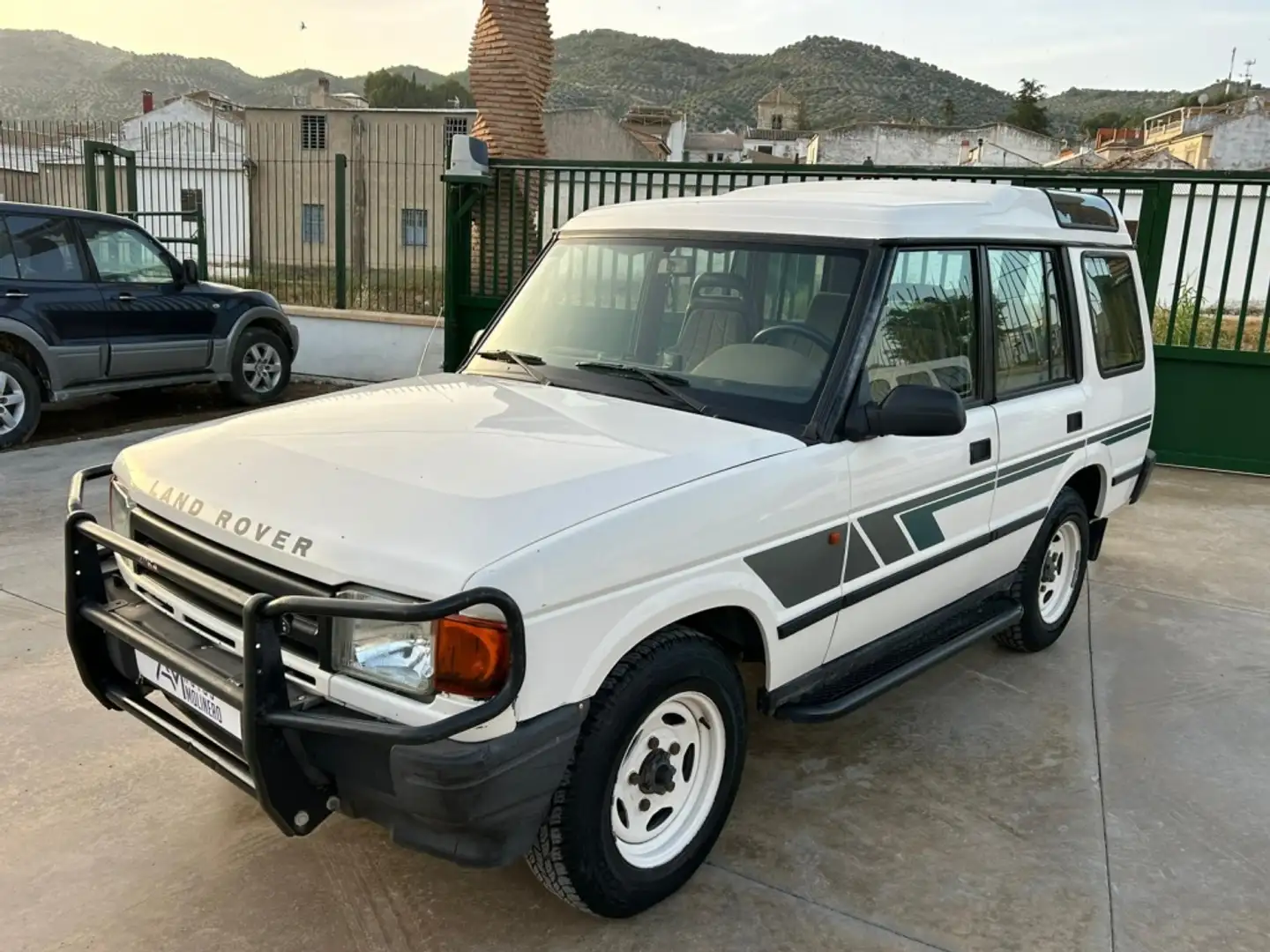 Land Rover Discovery 2.5 Base TDI Blanco - 2