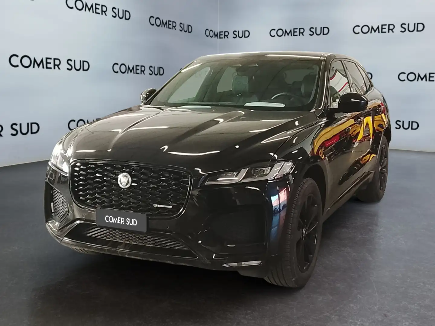 Jaguar F-Pace 2.0 D I4 R-Dynamic S Noir - 1