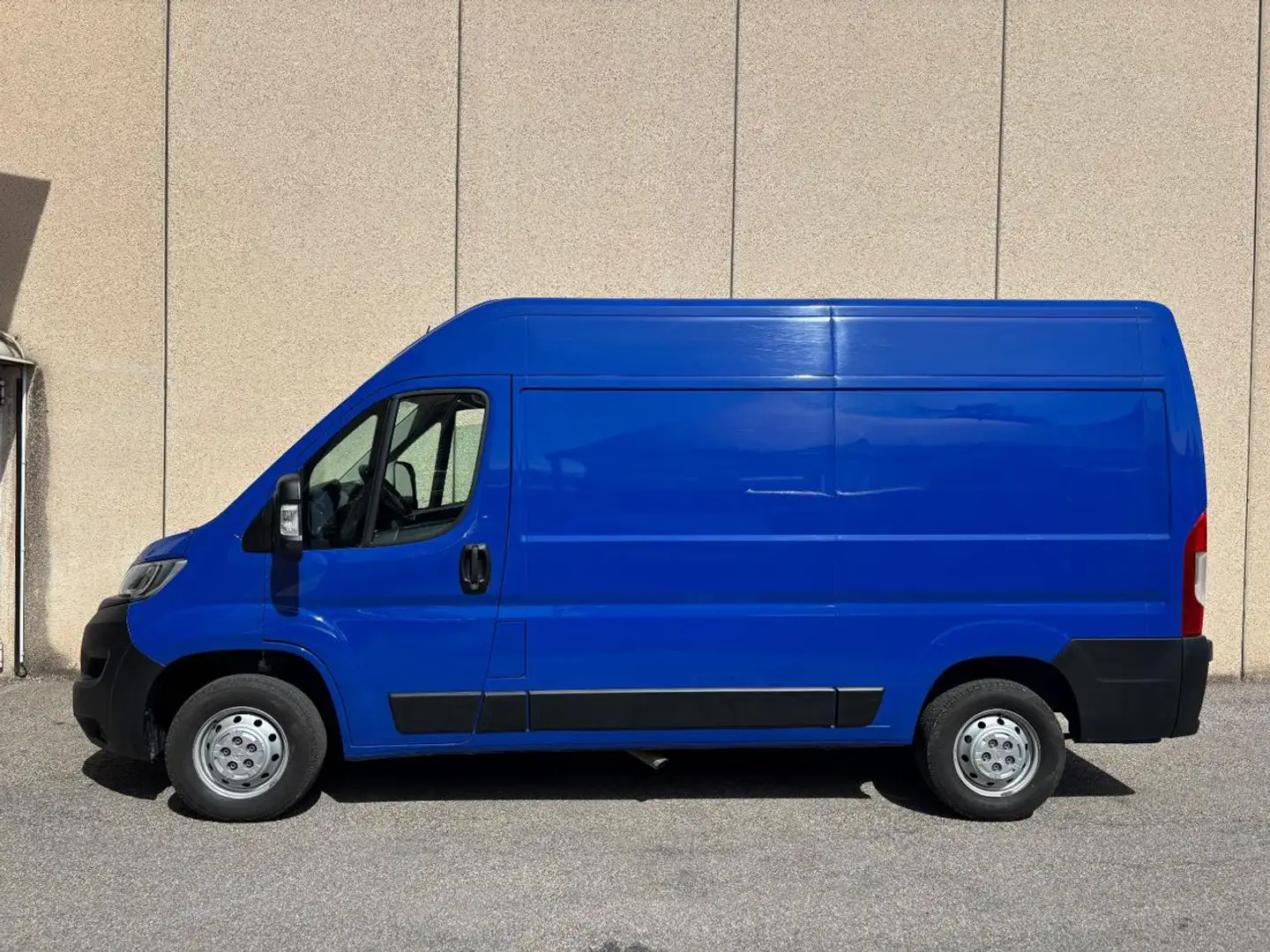 Fiat Ducato OPEL MOVANO 33 2.2 BlueHDi 140 Blau - 1