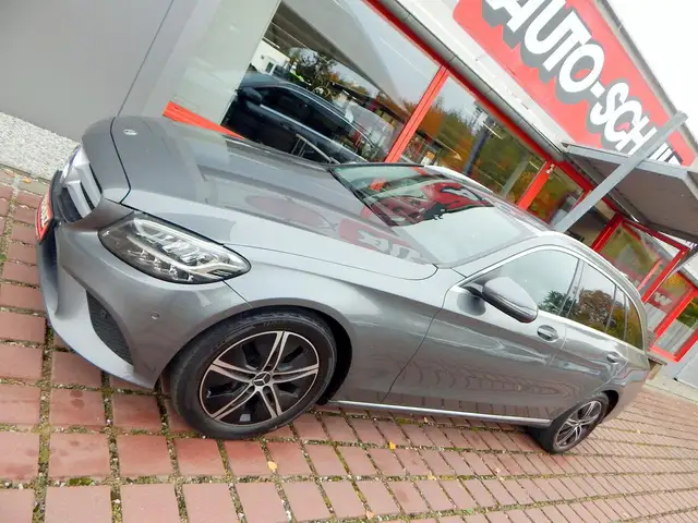 Mercedes-Benz C 180 T Avantgarde / AHZV / MATRIX / CARPLAY