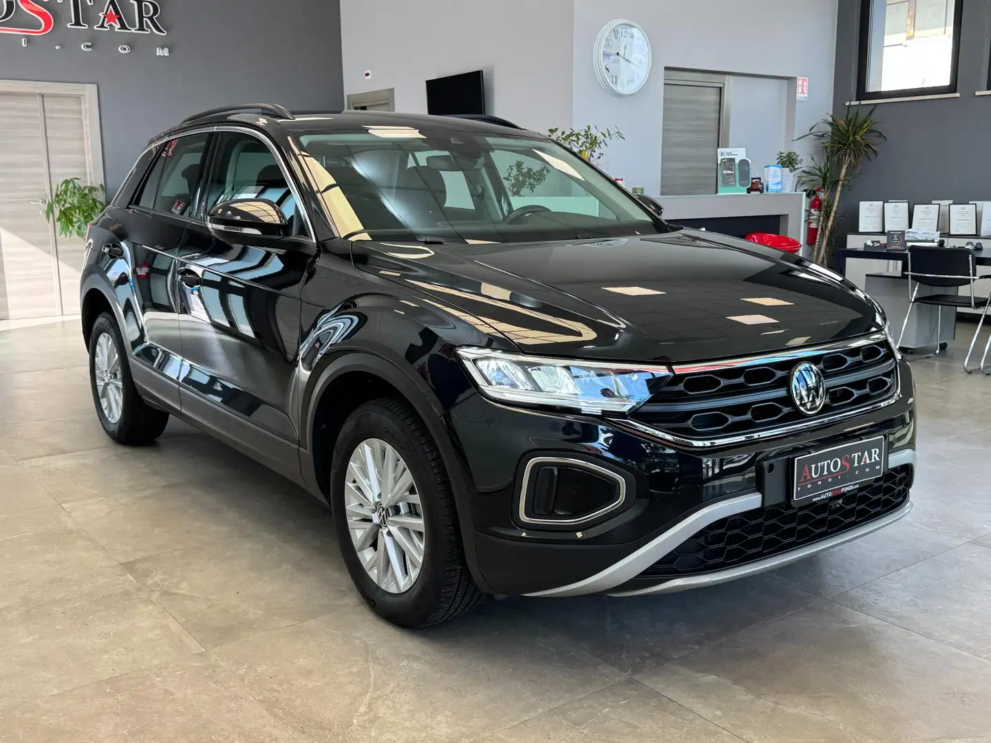 Volkswagen T-Roc 1.5 tsi Life dsg Nero - 2