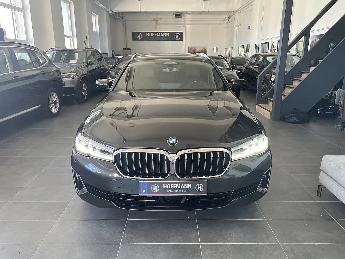 BMW 530 d 48 V Touring xDrive Aut.Facelift,AHK,HUD,Sitz... Grau - 2