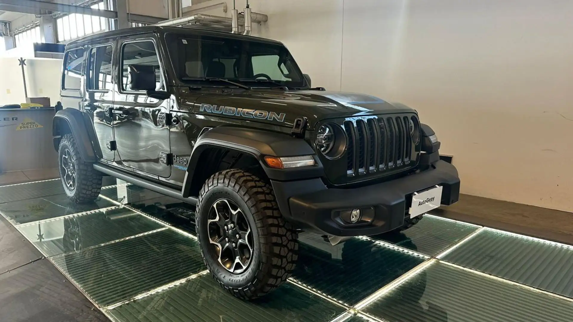 Jeep Wrangler Unlimited 2.0 PHEV ATX 4xe Rubicon"1965KM!" Verde - 1