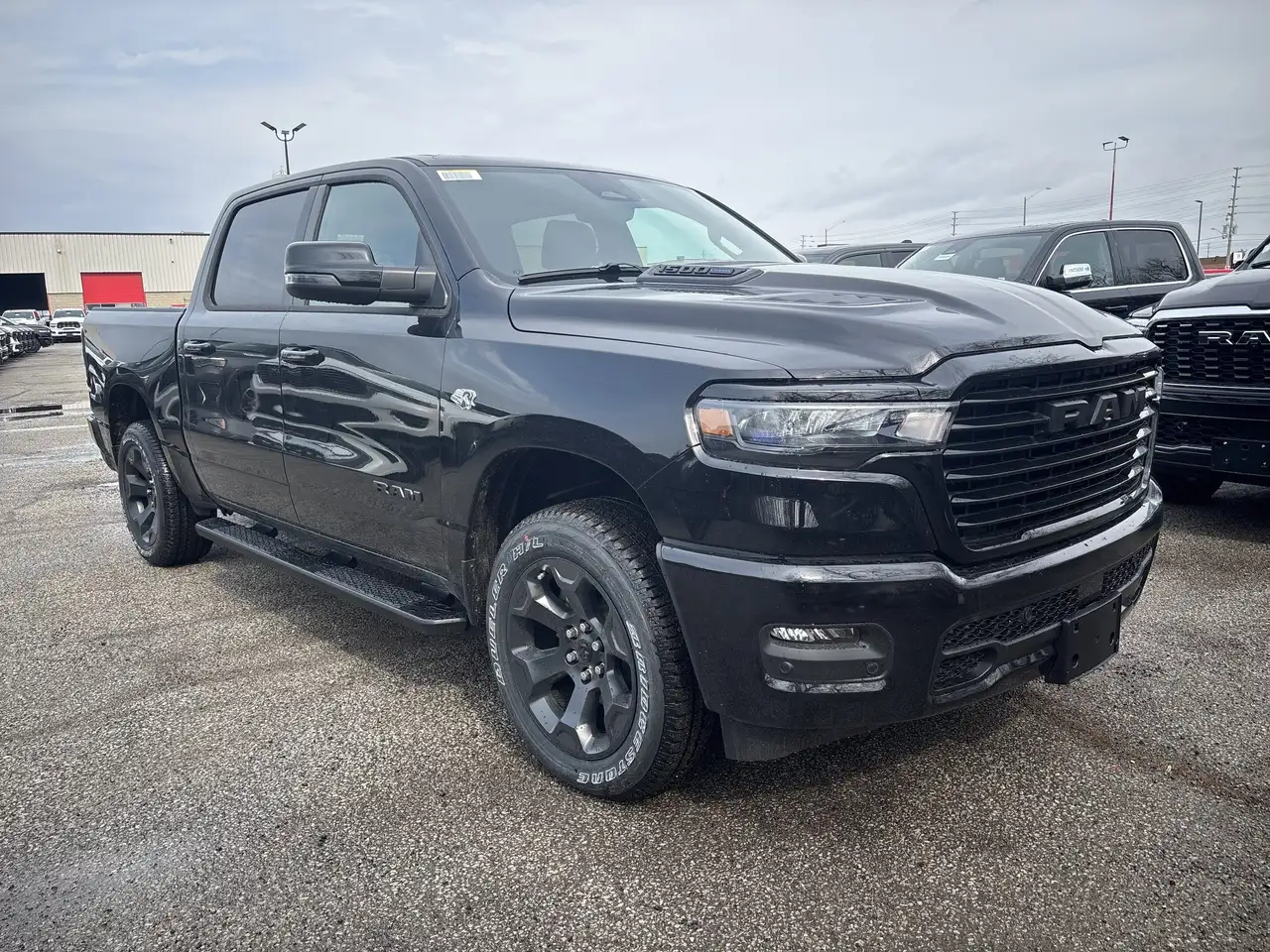 RAM 1500 снимка RAM 1500