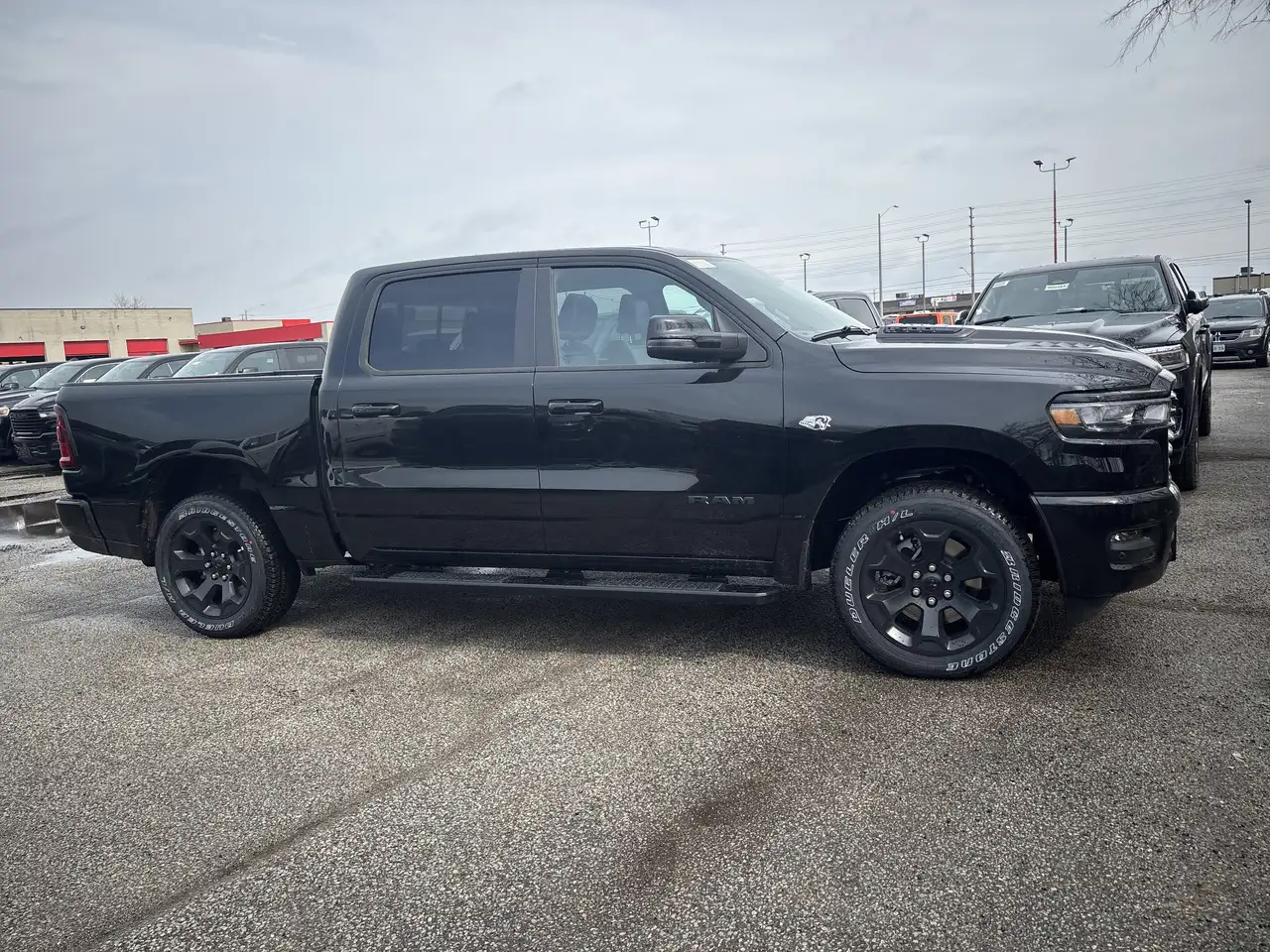 RAM 1500 снимка RAM 1500