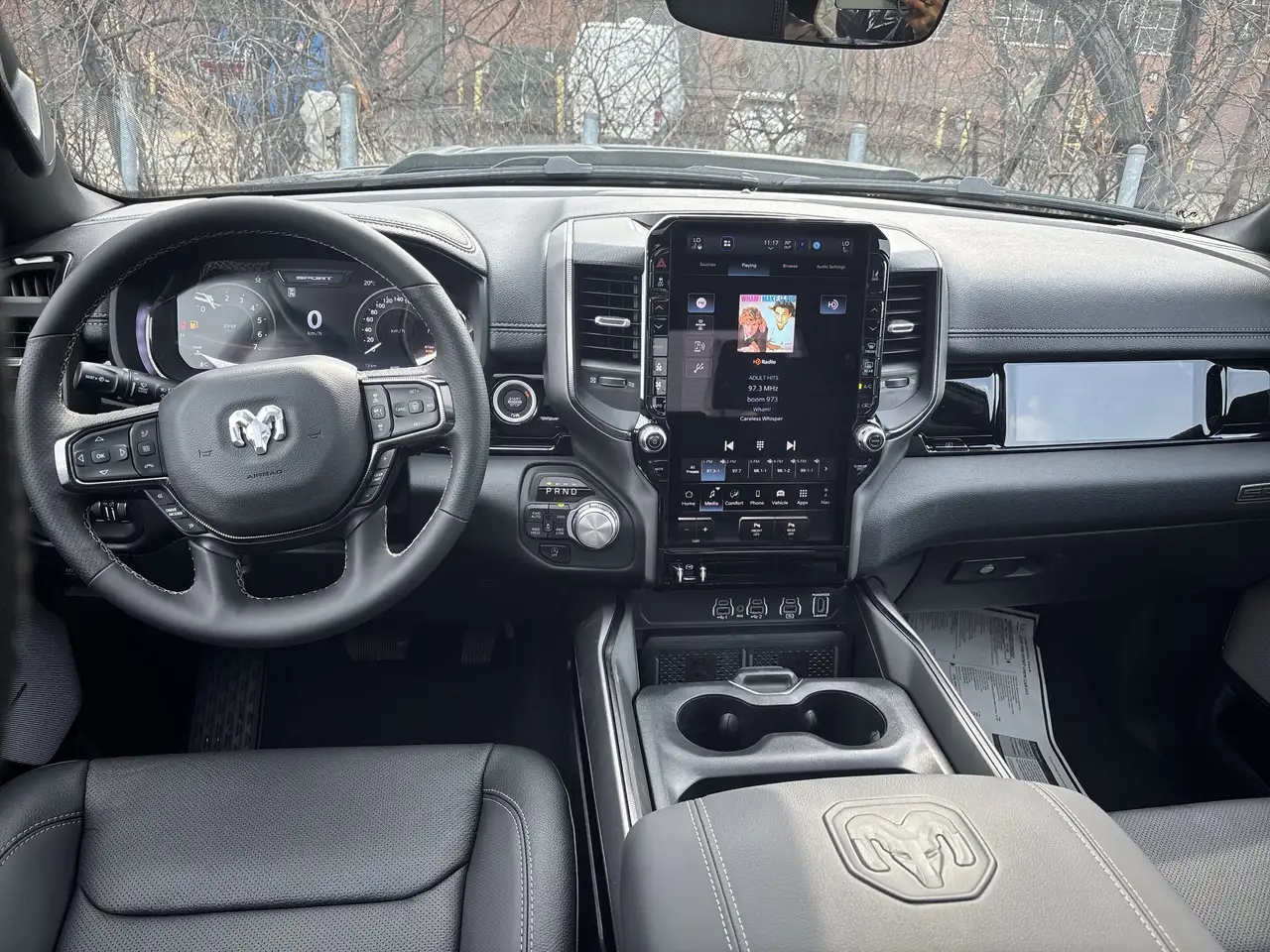 RAM 1500 снимка RAM 1500