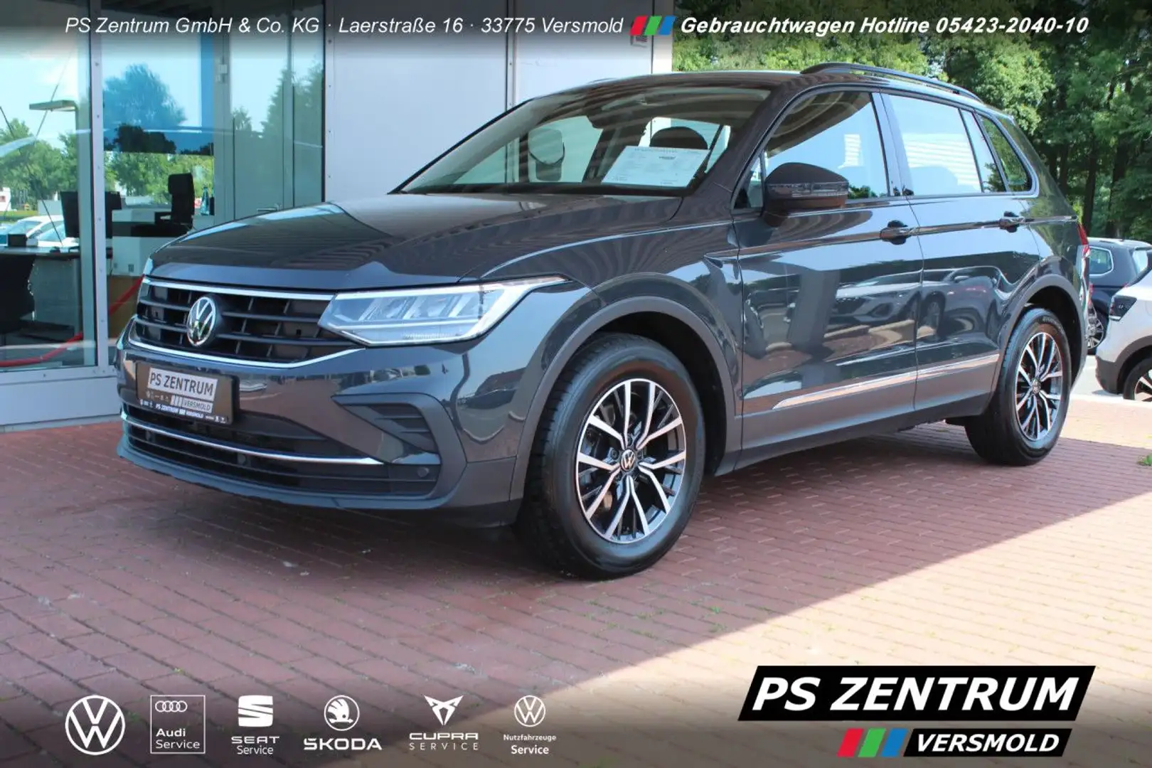 Volkswagen Tiguan 2.0 TDI DSG Life AHK STANDh LED Bluetooth Grijs - 1