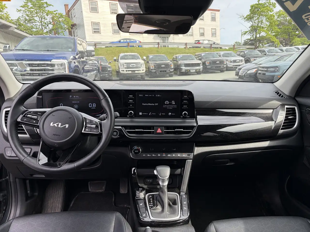 Kia Seltos снимка Kia Seltos