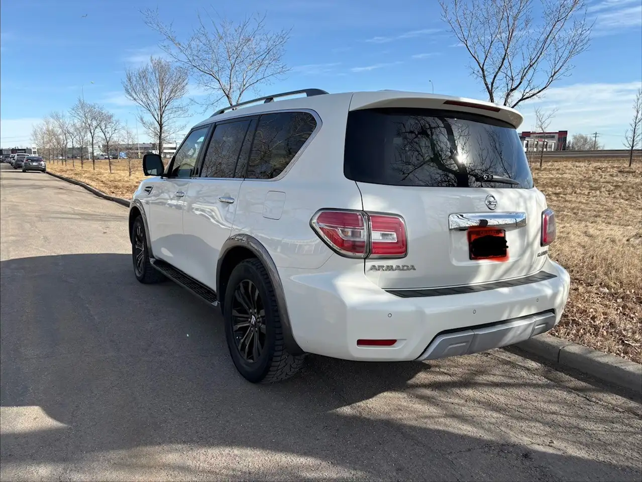 Nissan Armada снимка Nissan Armada
