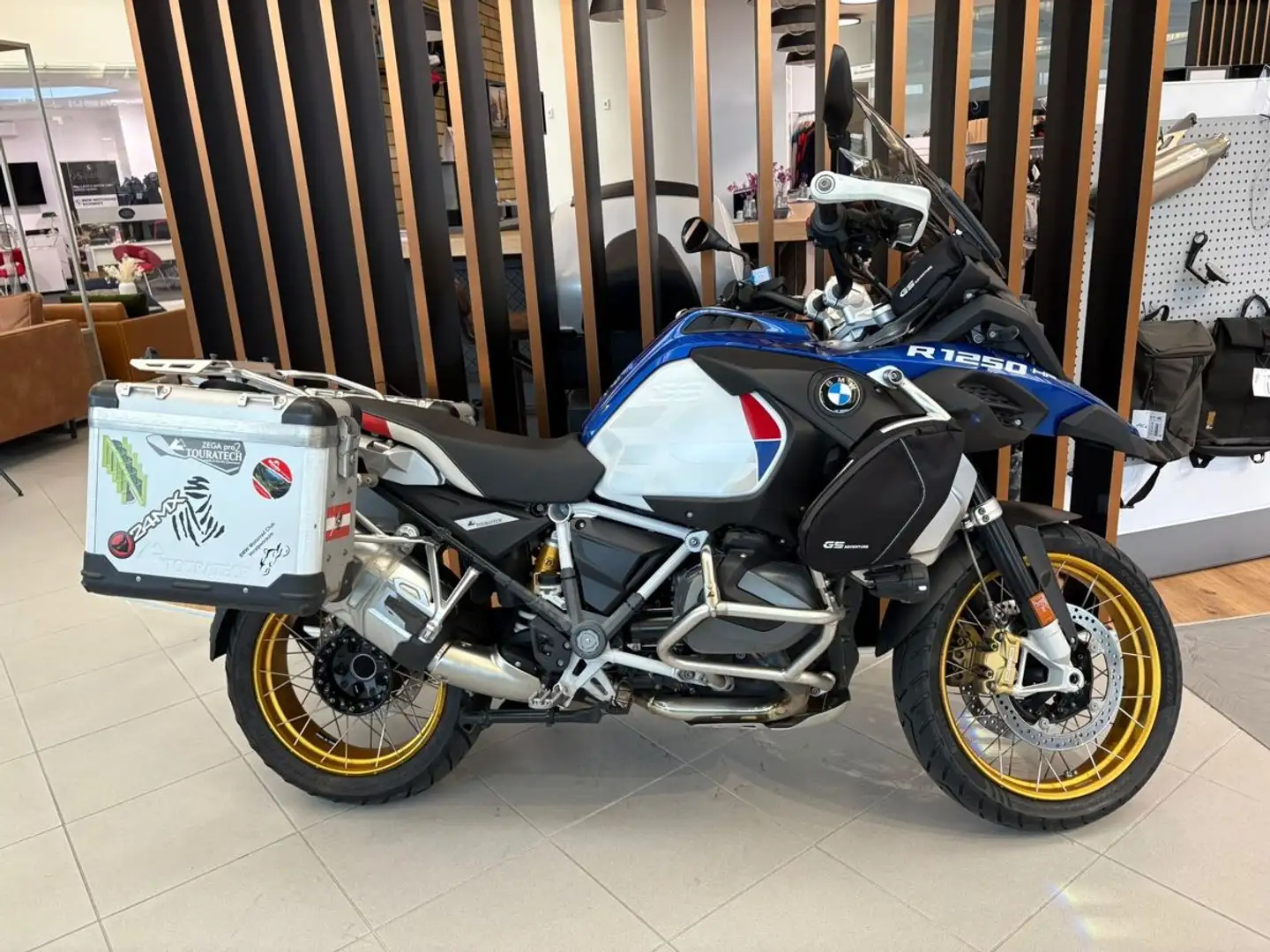 BMW R 1250 R Blau - 1