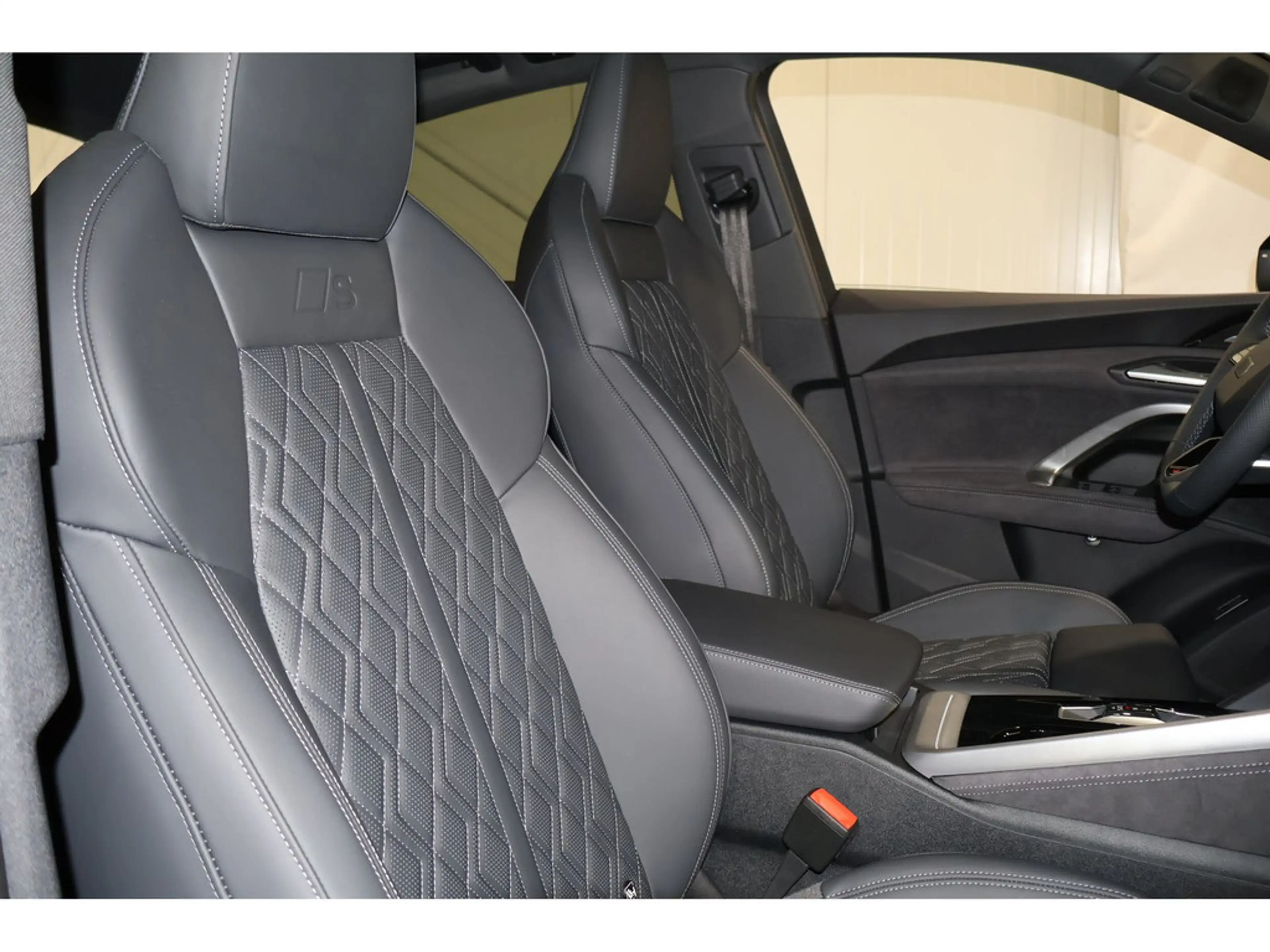 Audi SQ5 Sportback TFSI 270 kW S tronic Pano/Tech pro/OLED/HuD/B&O/S-Luftfa — photo 9