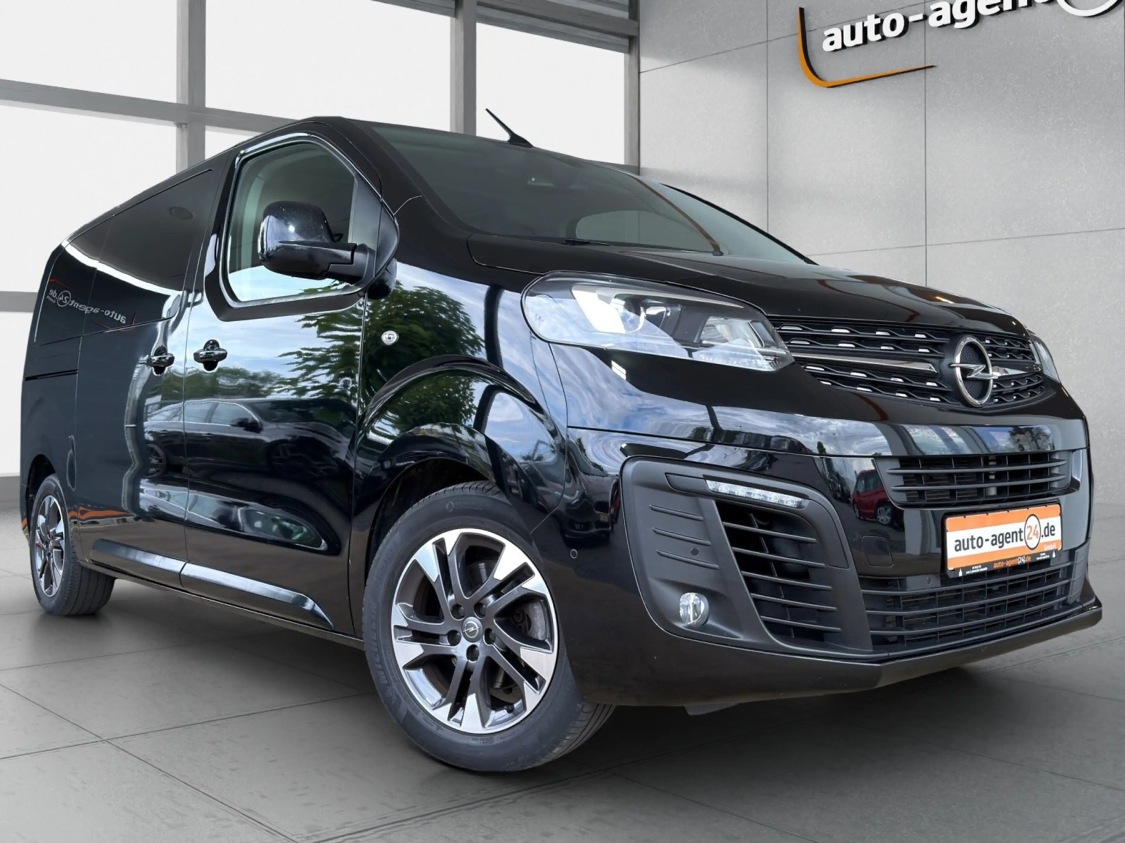 Opel Zafira Life Tourer L2 2.0 D /Pano/ACC/StHzg/Massage/el.Tür